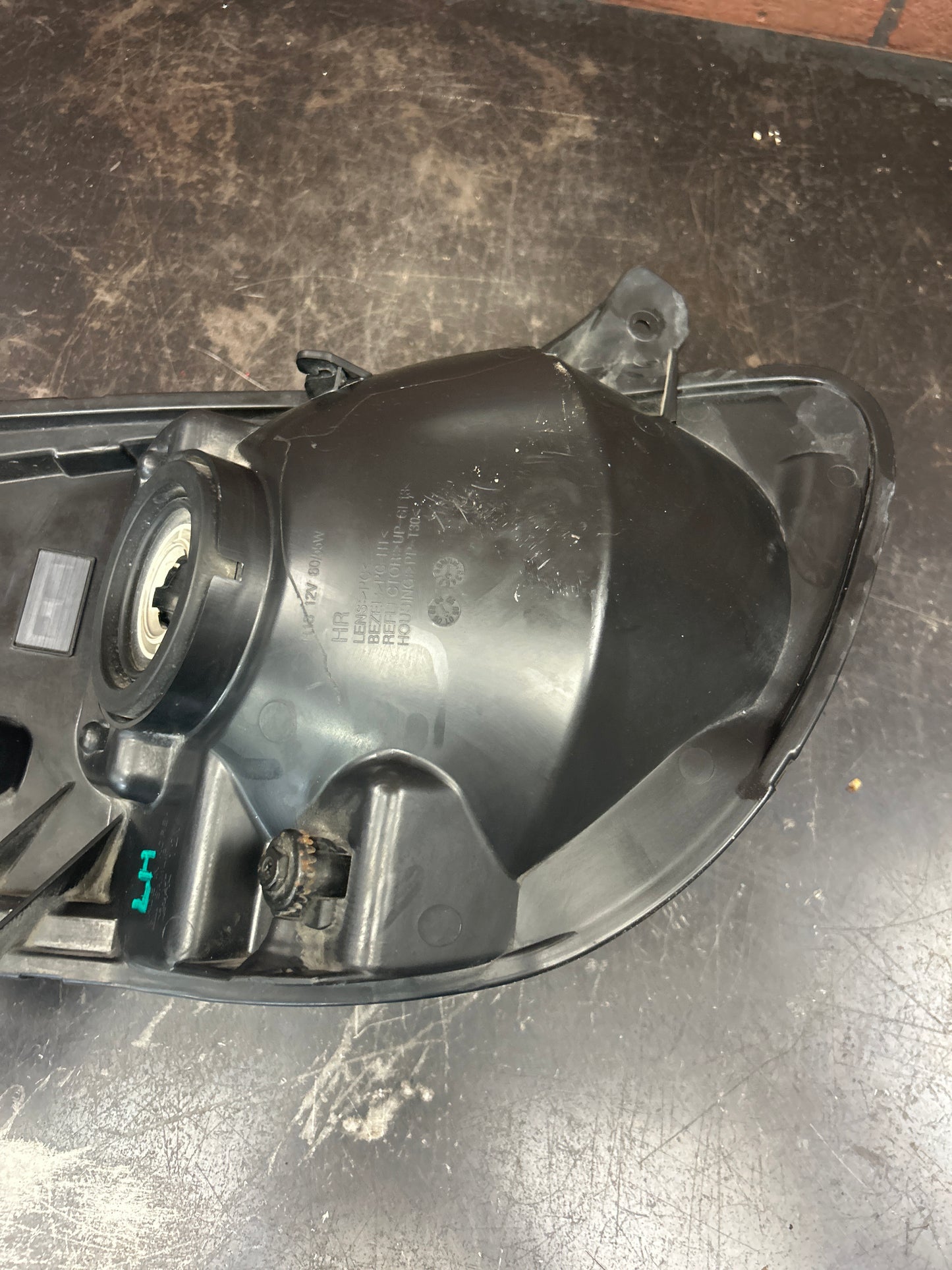 2006-2009 Pontiac Solstice GXP Headlight Lamp Left Driver Side OEM 15885810