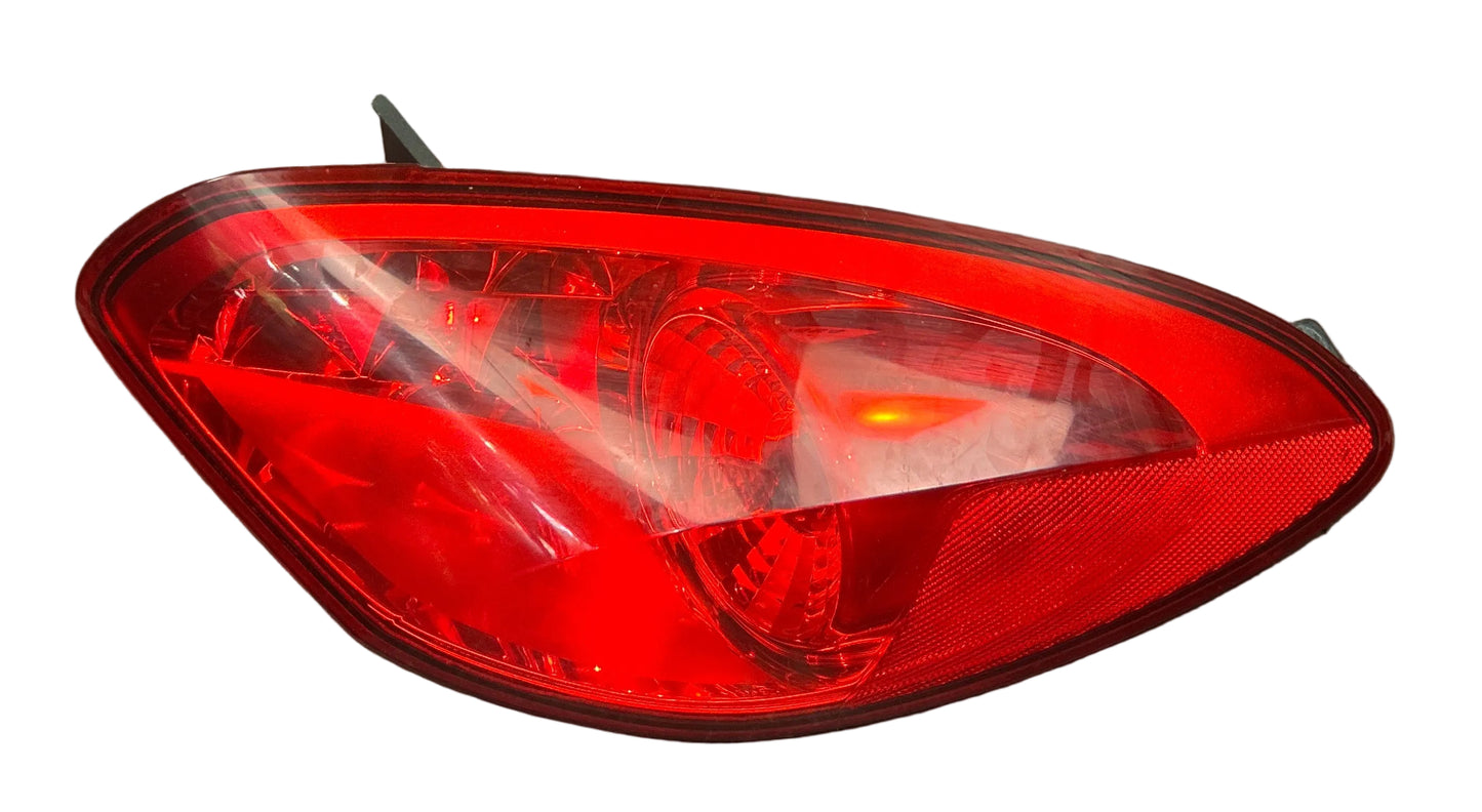 2006-2009 Pontiac Solstice Rear Right Side Tail Light Taillight Brake Lamp OEM