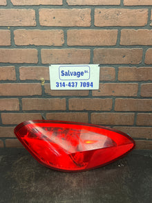 2006-2009 Pontiac Solstice Rear Right Side Tail Light Taillight Brake Lamp OEM