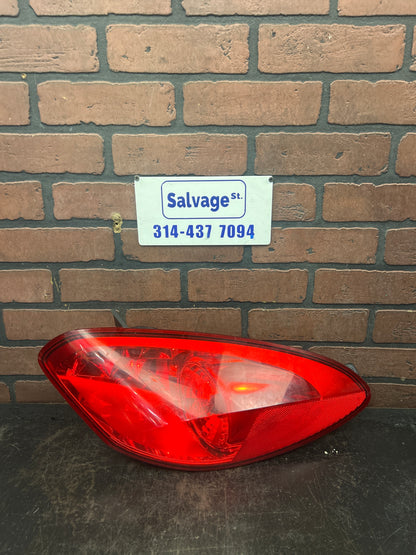 2006-2009 Pontiac Solstice Rear Right Side Tail Light Taillight Brake Lamp OEM
