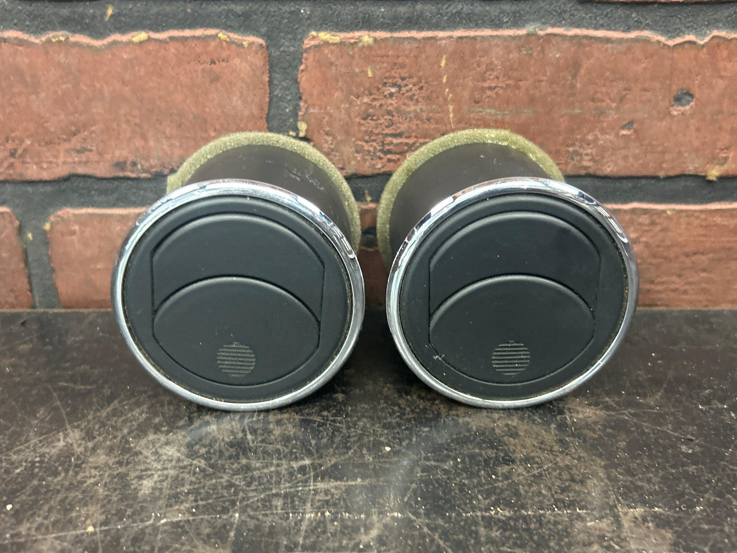 2006-2009 Pontiac Solstice Front Dashboard Dash Air Vent Duct Set Pair OEM