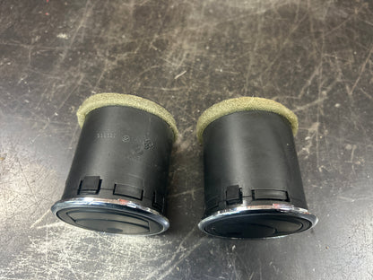 2006-2009 Pontiac Solstice Front Dashboard Dash Air Vent Duct Set Pair OEM