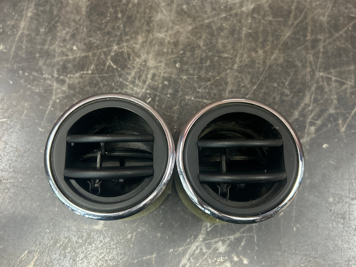 2006-2009 Pontiac Solstice Front Dashboard Dash Air Vent Duct Set Pair OEM