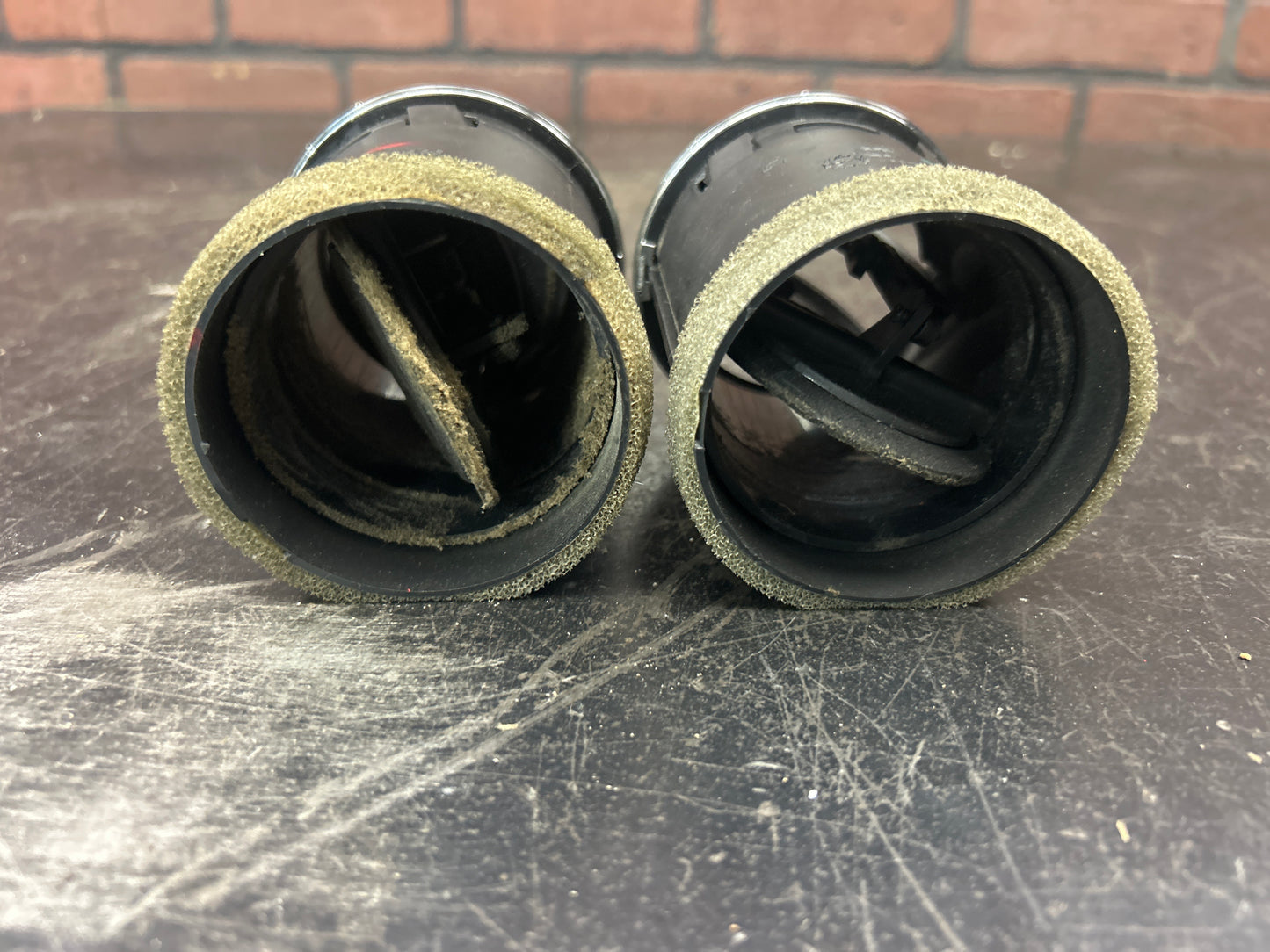 2006-2009 Pontiac Solstice Front Dashboard Dash Air Vent Duct Set Pair OEM