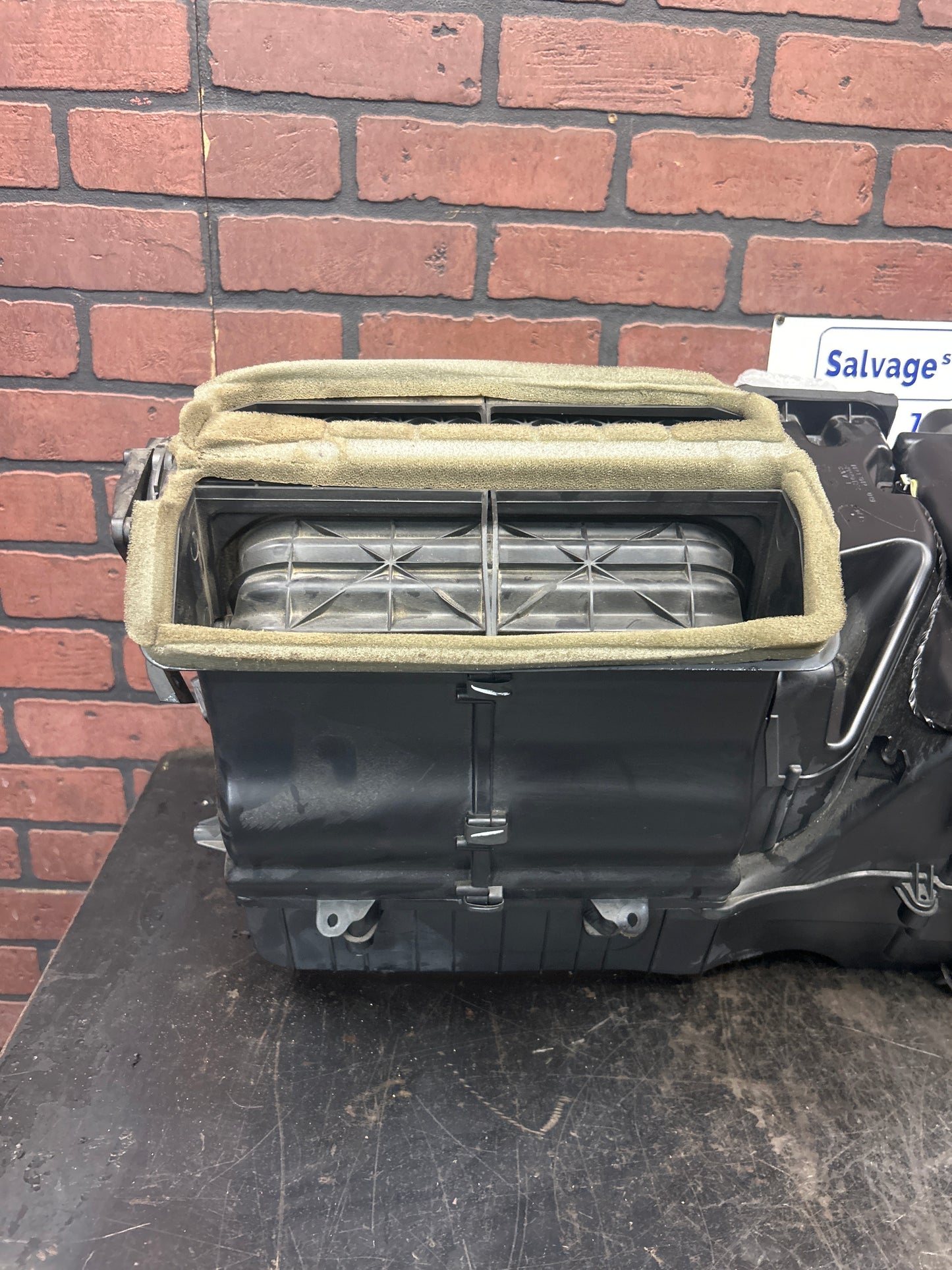 2006-2010 Pontiac Solstice Saturn Sky OEM AC Heater Evaporator Housing Blower