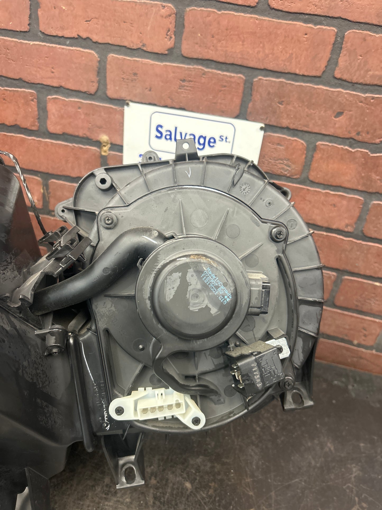 2006-2010 Pontiac Solstice Saturn Sky OEM AC Heater Evaporator Housing Blower