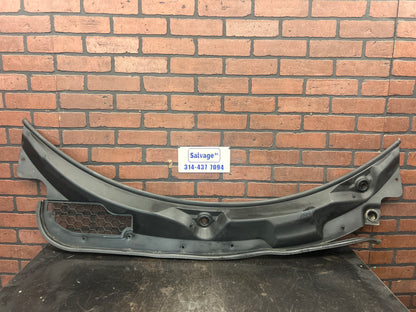 06-10 Pontiac Solstice Saturn Sky Front Windshield Defroster Cowl Vent Panel OEM