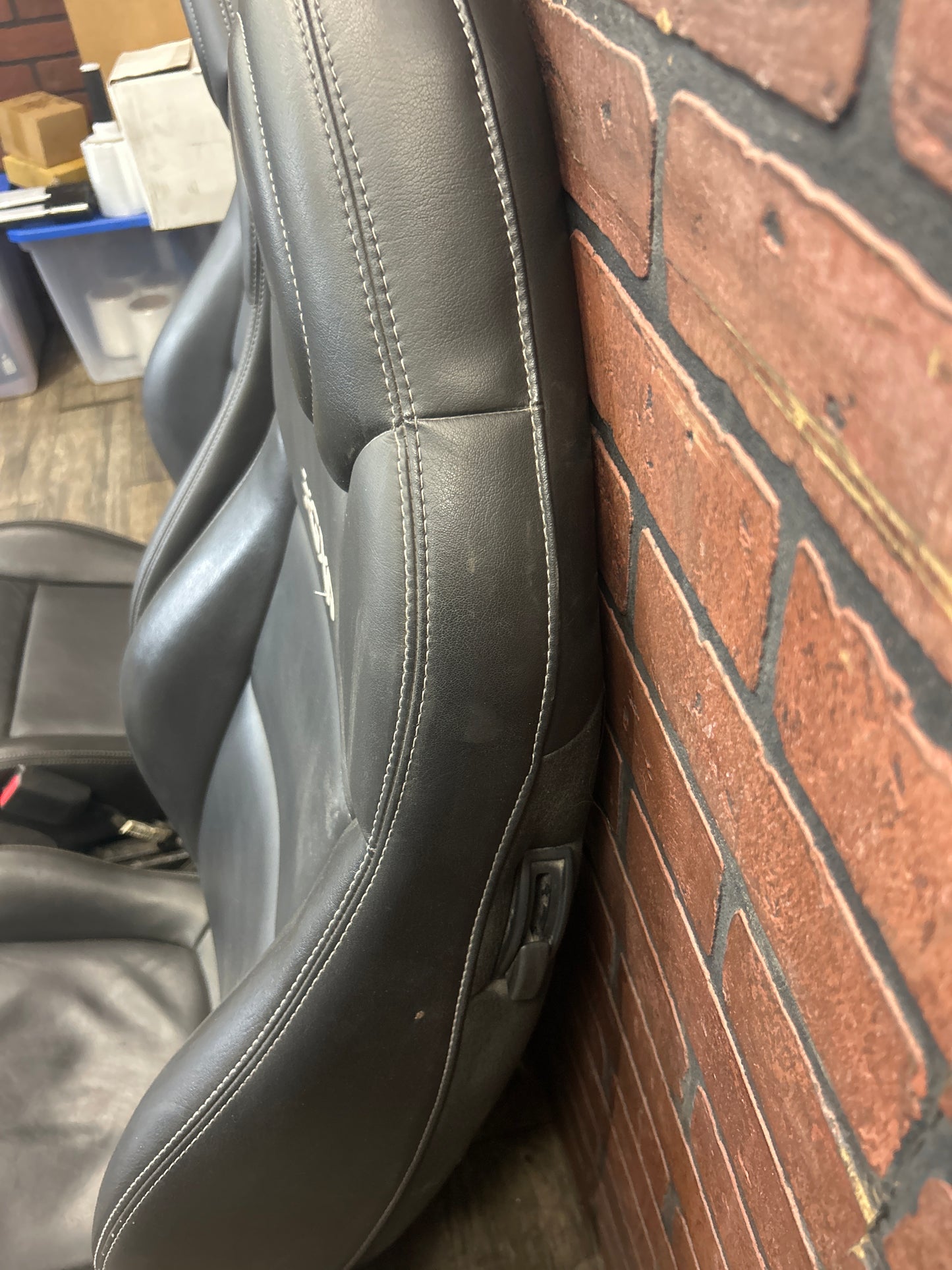 2007-2009 Pontiac Solstice GXP Complete Front Left Right Seat Set Pair OEM