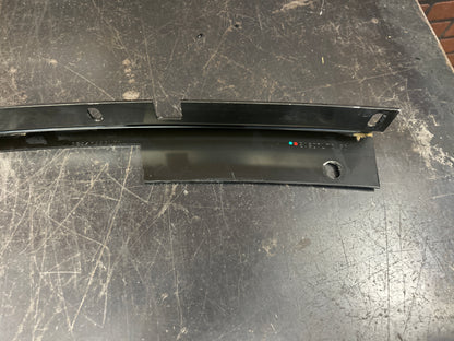2006-2009 PONTIAC SOLSTICE FRONT BUMPER GRILLE CENTER SUPPORT OEM GM 15854865