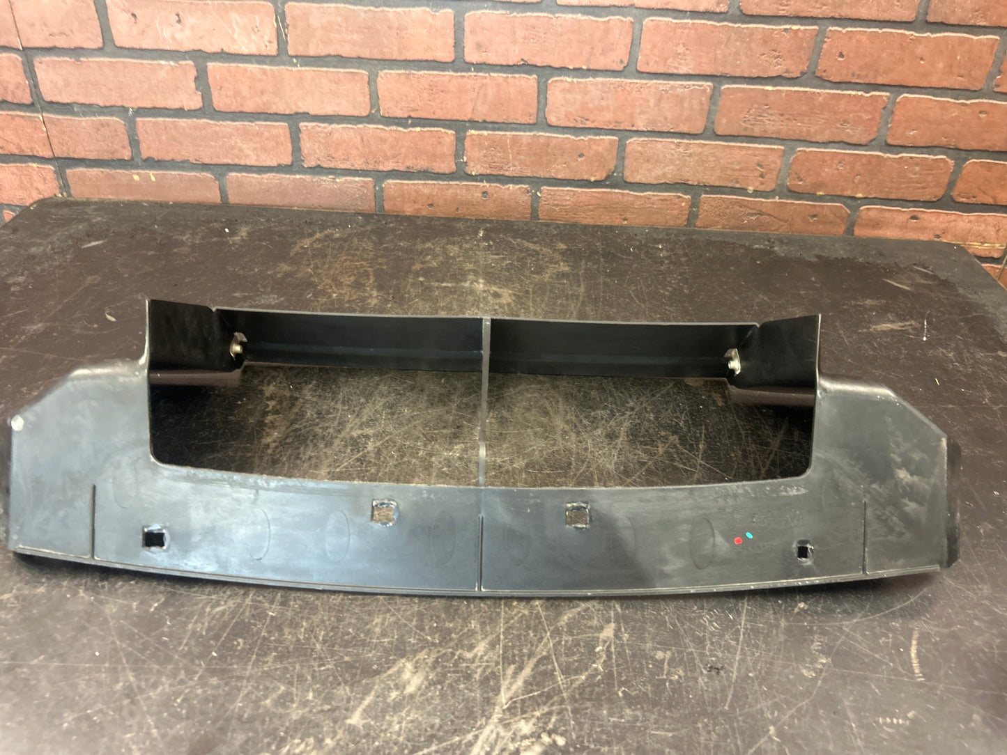 07-10 Pontiac Solstice/Saturn Sky 2.0L Front Bumper Radiator Air Baffle Duct OEM