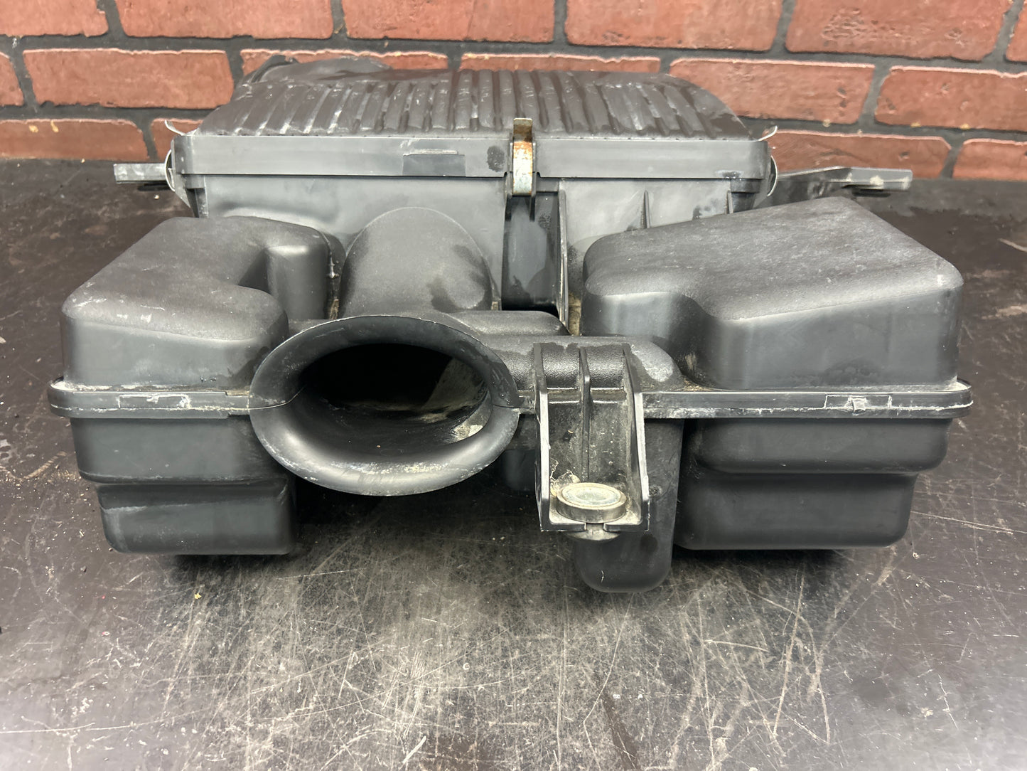 07-10 PONTIAC SOLSTICE GXP/SATURN SKY RL 2.0L AIR CLEANER INTAKE BOX DUCT TUBE