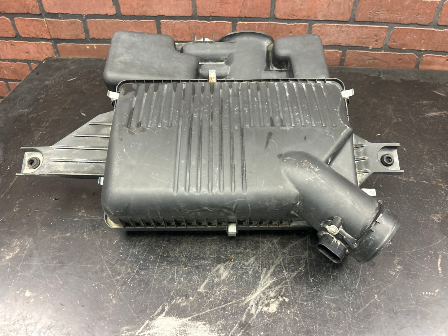 07-10 PONTIAC SOLSTICE GXP/SATURN SKY RL 2.0L AIR CLEANER INTAKE BOX DUCT TUBE