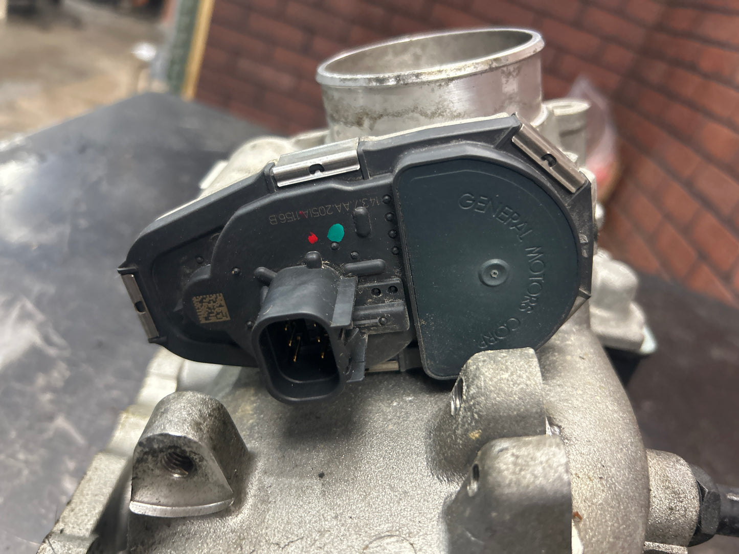 06-10 Pontiac Solstice GXP/Saturn Sky 2.0L Turbo Intake Manifold OEM GM 12616667