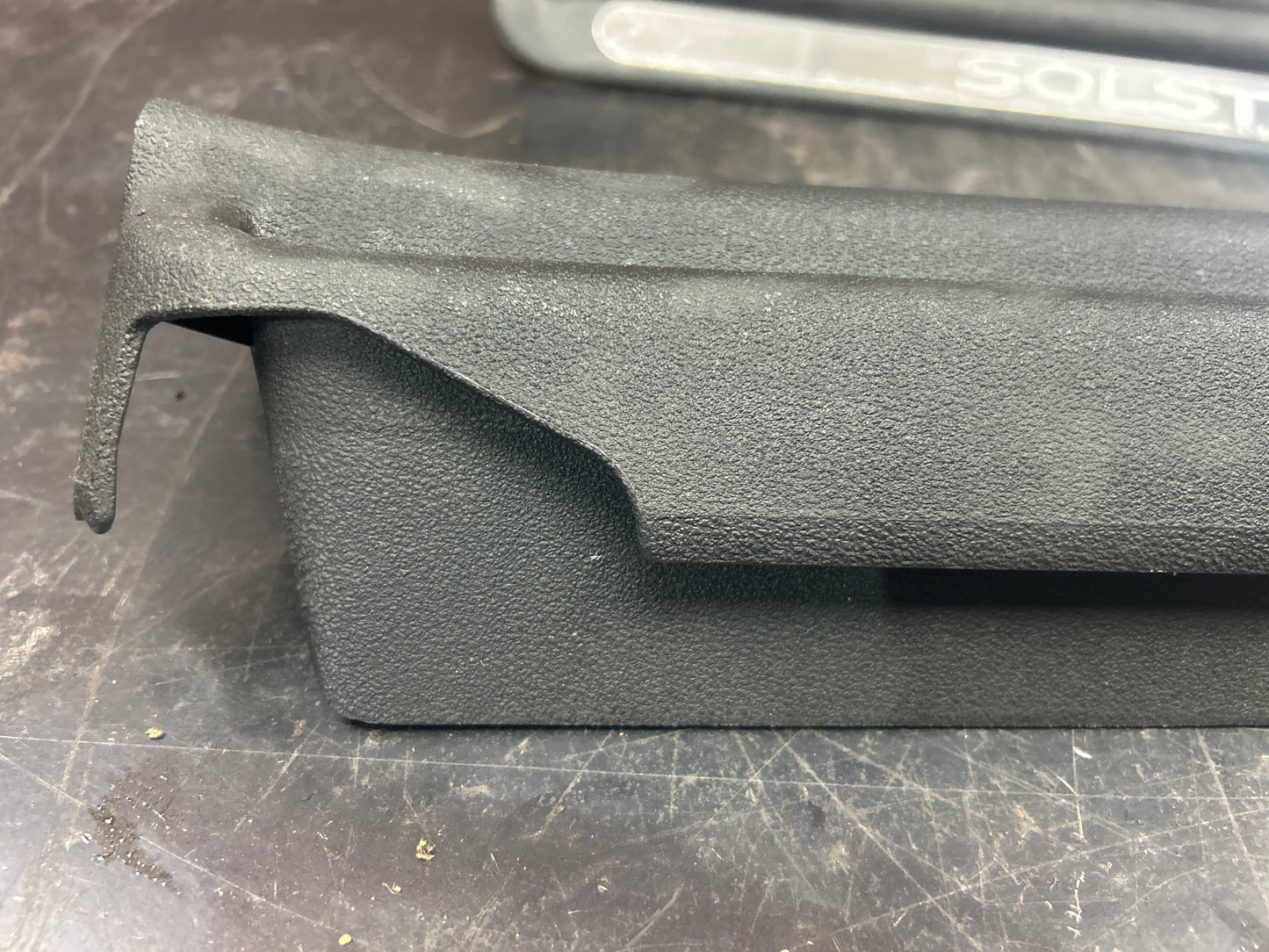 2006-2009 Pontiac Solstice Door Sill Step Kick Panel Carpet Holder Set L+R OEM
