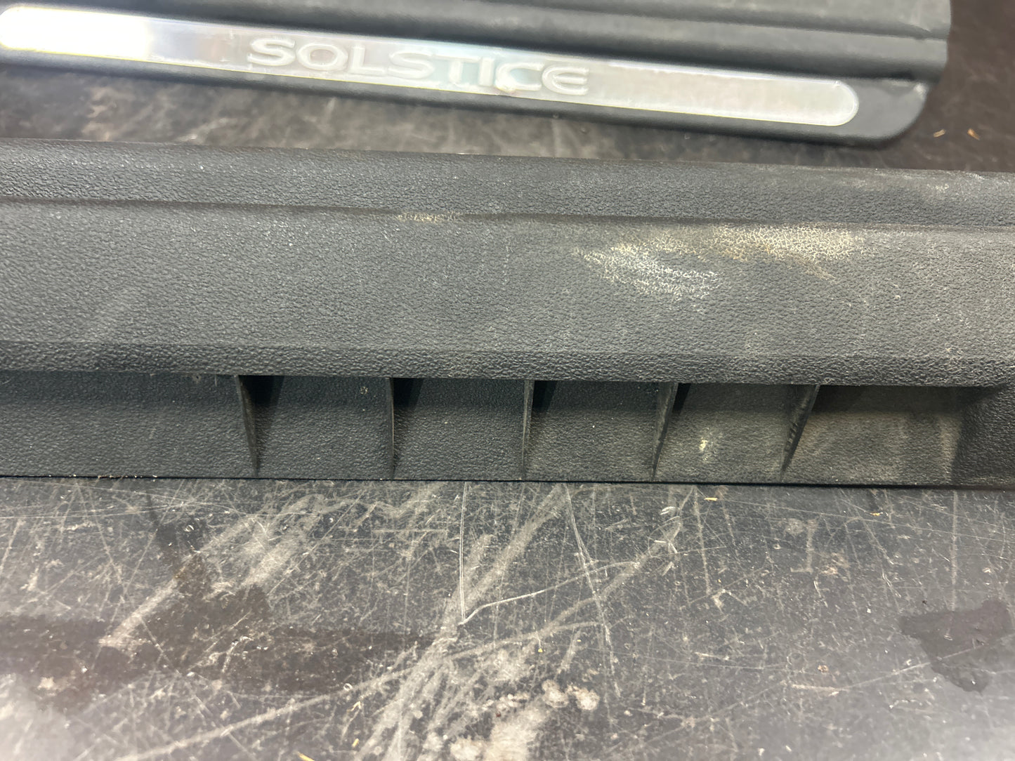 2006-2009 Pontiac Solstice Door Sill Step Kick Panel Carpet Holder Set L+R OEM