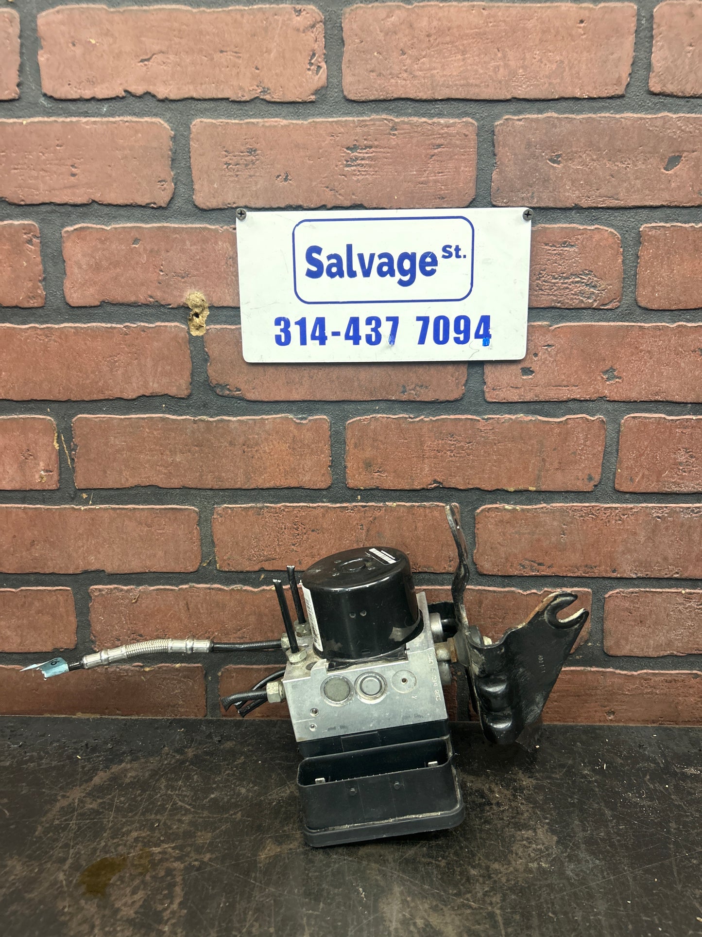 2006-2010 SATURN SKY SOLSTICE ABS ANTI-LOCK BRAKE PUMP MODULE OEM 25861420