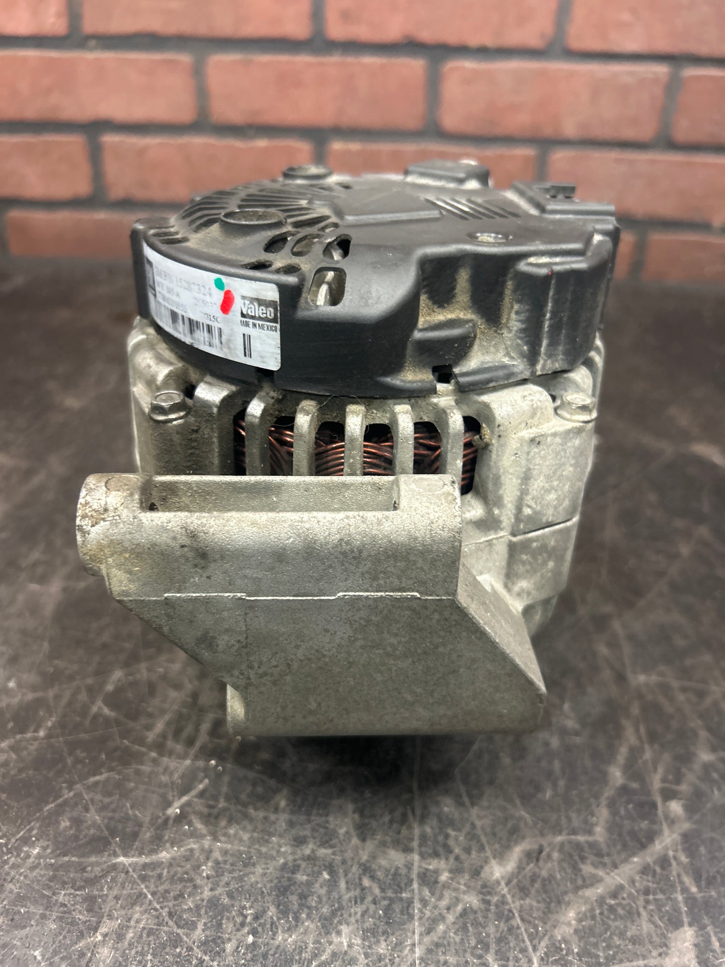 2007-2009 Saturn Sky Pontiac Solstice 2.0L Alternator 14V 145 AMP OEM 15287324
