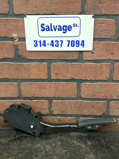 2006-2009 Pontiac Solstice Electronic Gas Acceleration Pedal OEM 10351283