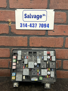 2007-2009 Pontiac Solstice / Saturn Sky Engine Fuse Relay Junction Box Block OEM