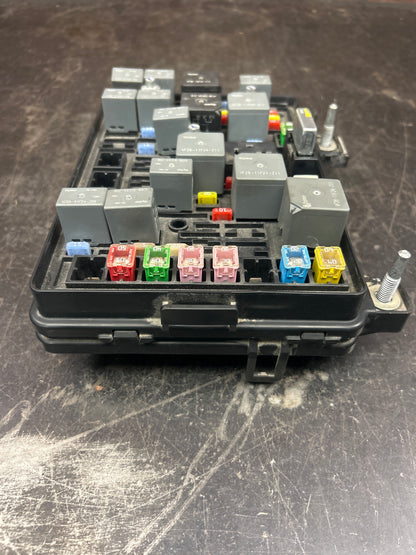 2007-2009 Pontiac Solstice / Saturn Sky Engine Fuse Relay Junction Box Block OEM