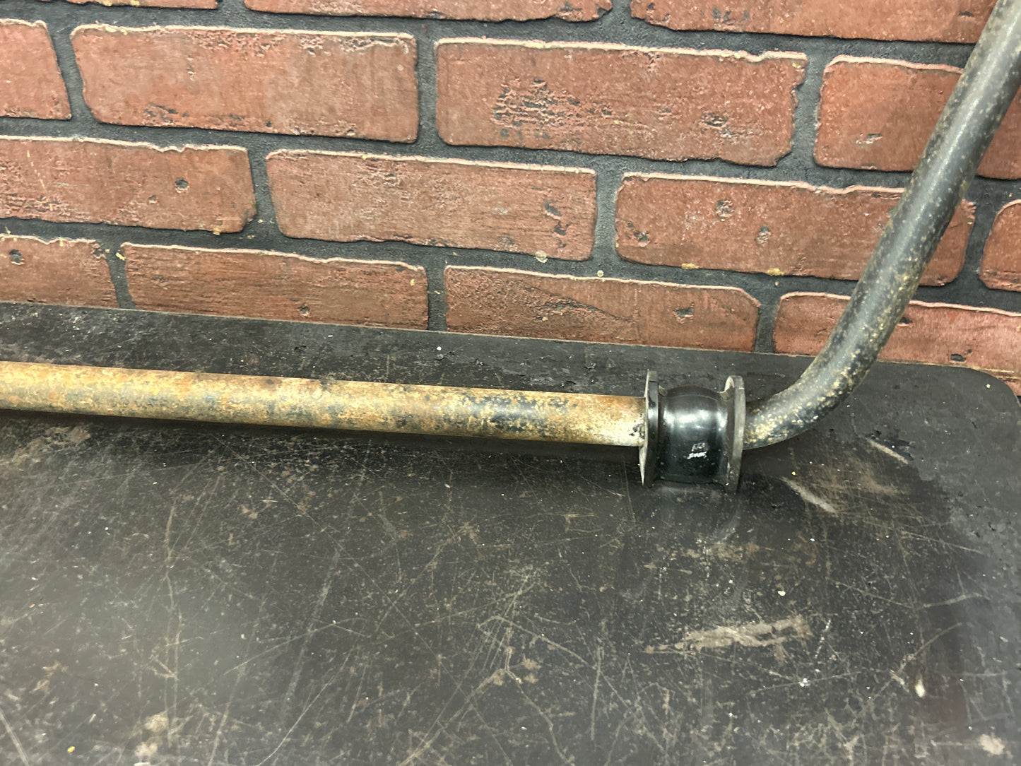 2006-2010 Pontiac Solstice/Saturn Sky front Stabilizer Sway Bar OEM GM 15224873