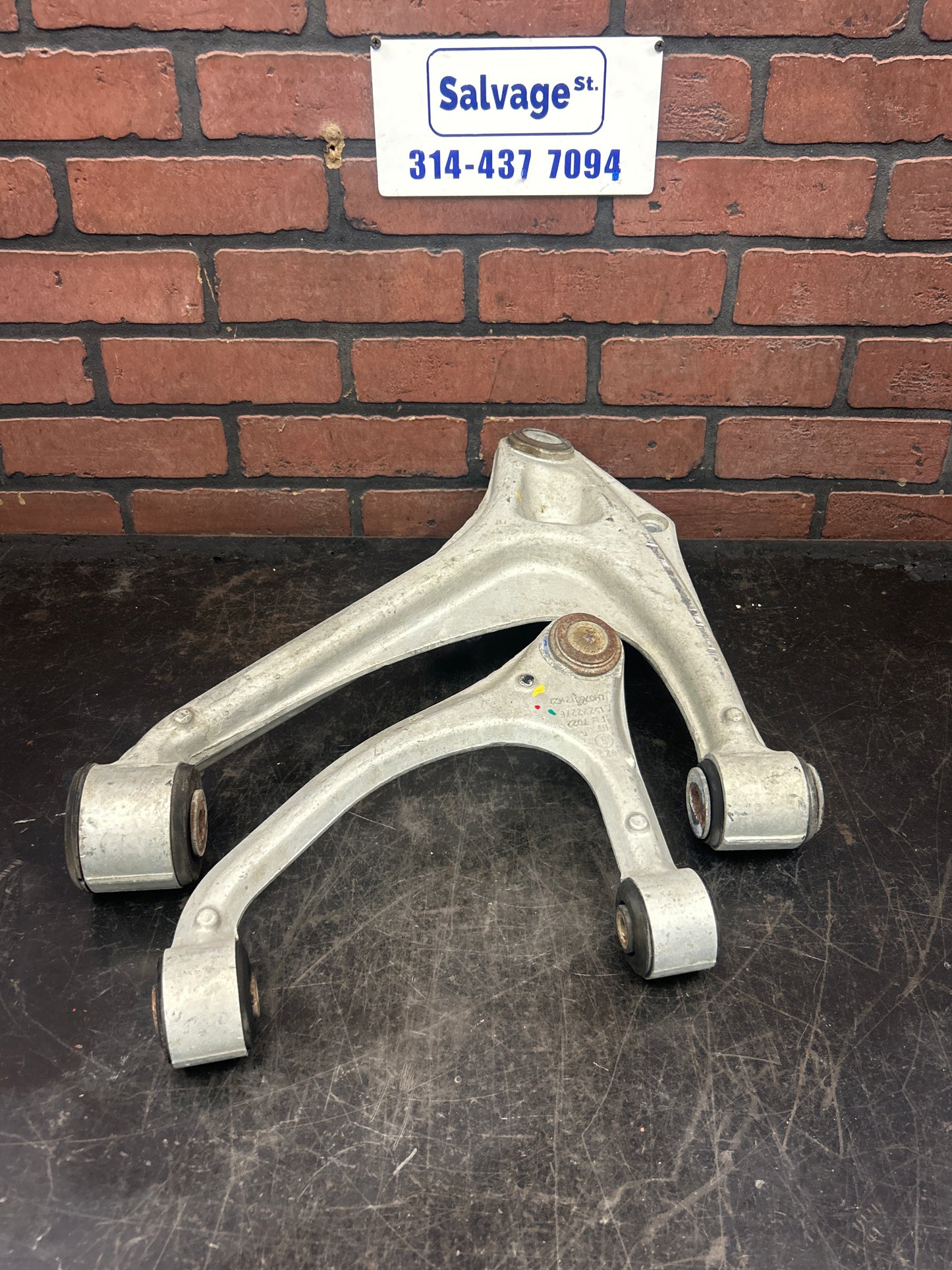 2006-2010 PONTIAC SOLSTICE/SATURN SKY REAR LEFT UPPER & LOWER CONTROL ARM OEM
