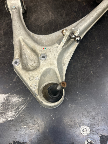 2006-2010 PONTIAC SOLSTICE/SATURN SKY REAR RIGHT UPPER & LOWER CONTROL ARM OEM