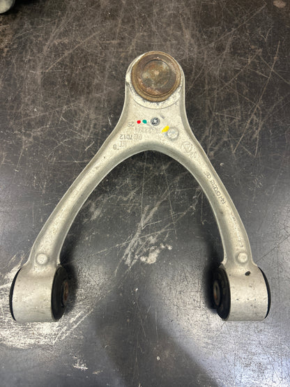 06-10 PONTIAC SOLSTICE/SATURN SKY FRONT RIGHT UPPER & LOWER CONTROL ARM SET OEM