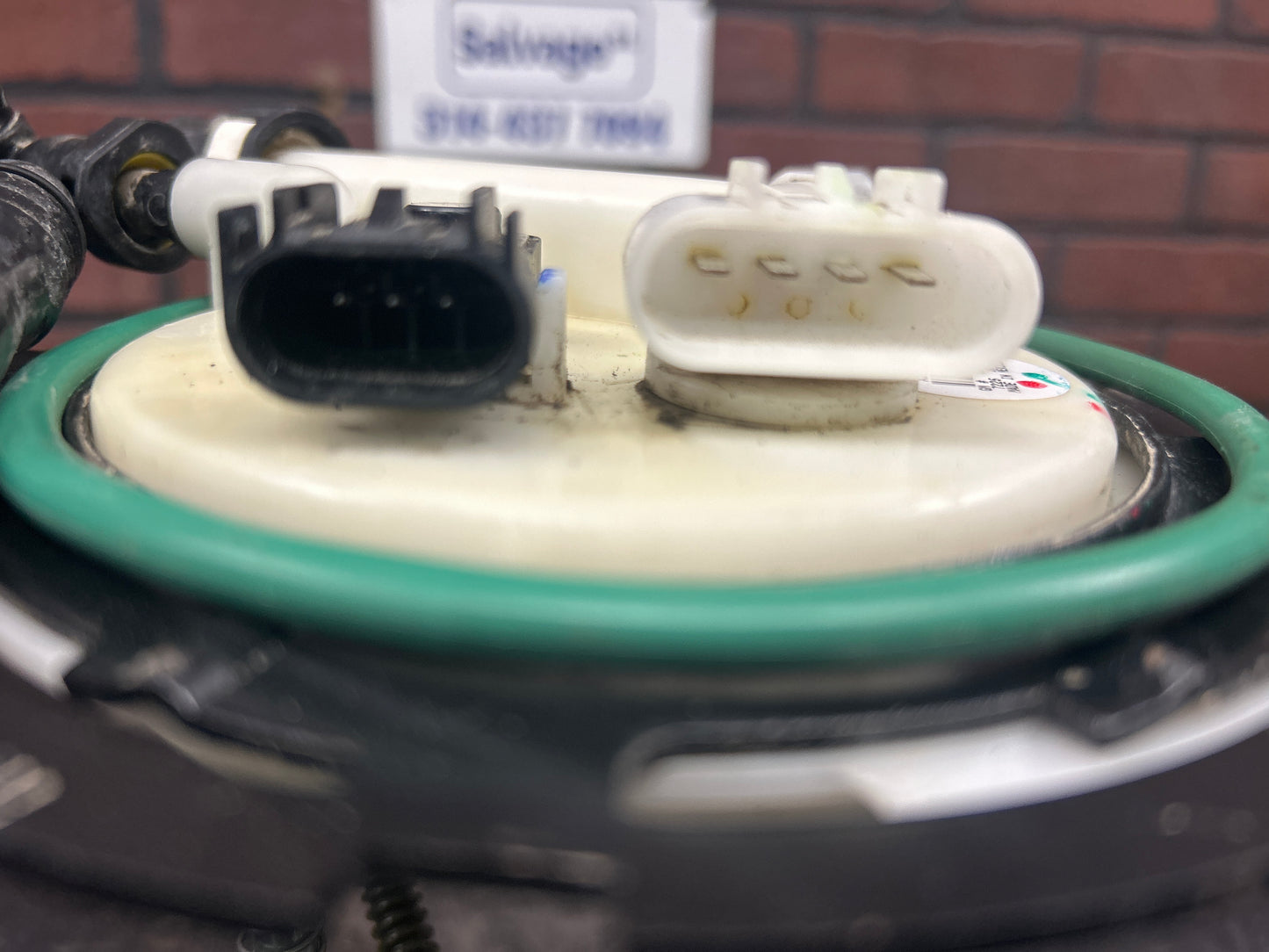2008-2010 Saturn Sky Pontiac Solstice 2.0l Fuel Pump Assembly OEM 15868349