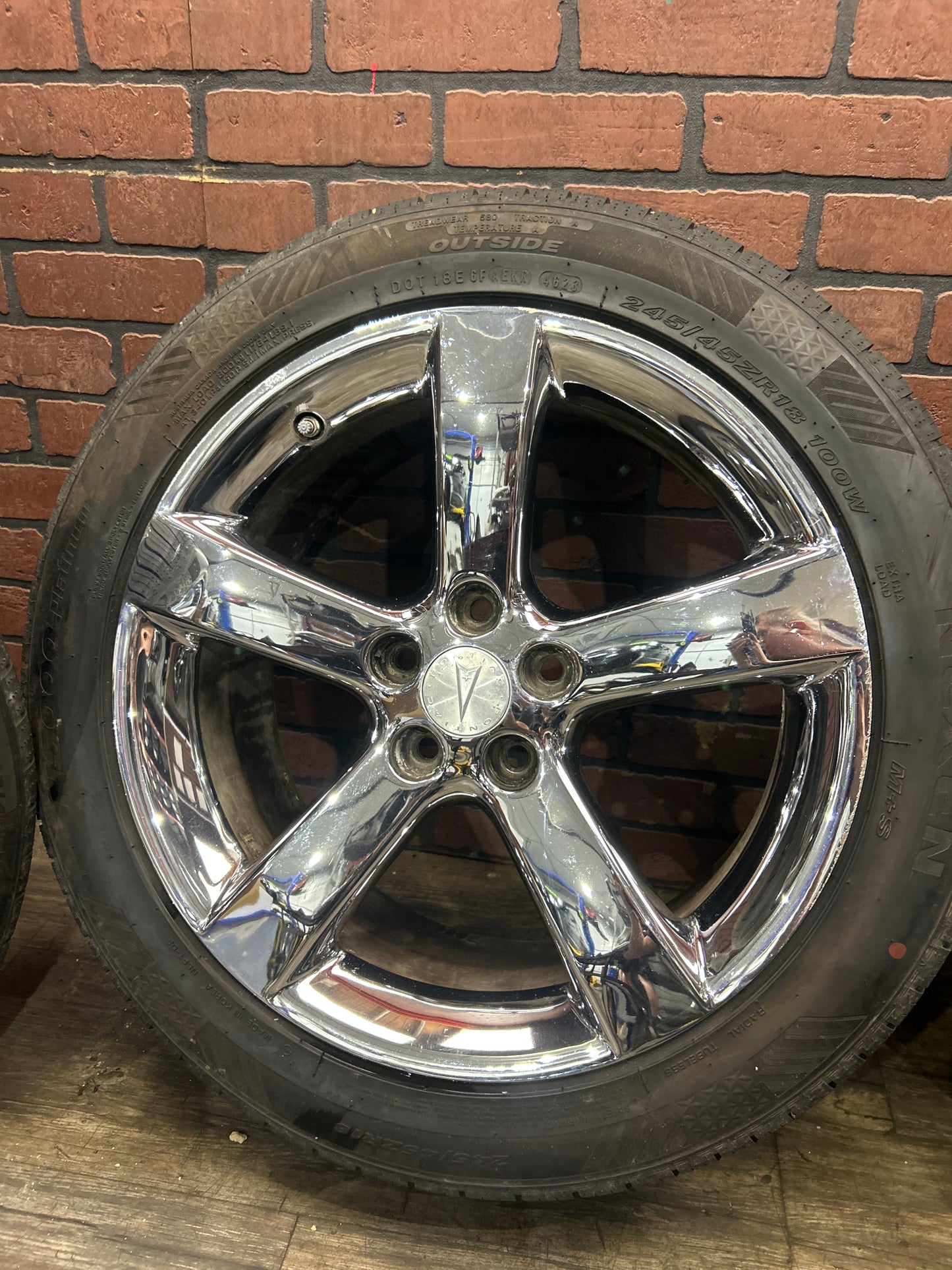 2006-2009 Pontiac Solstice 18" 18x8 5 Spoke Chrome Wheel Rim Set 9595602 OEM