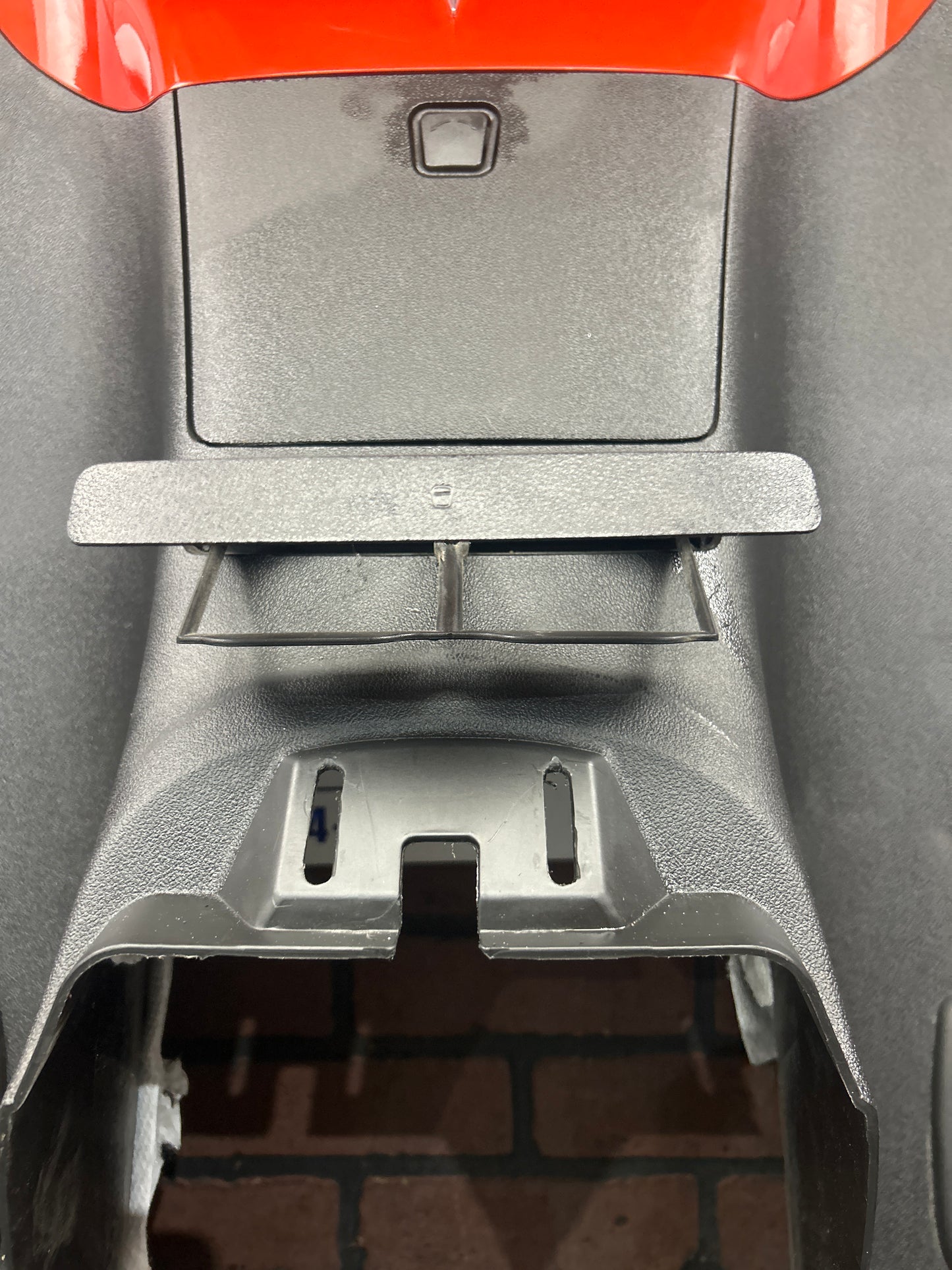2006-2009 Pontiac Solstice GXP Back Waterfall Trim Panel OEM GM 66U 25823459