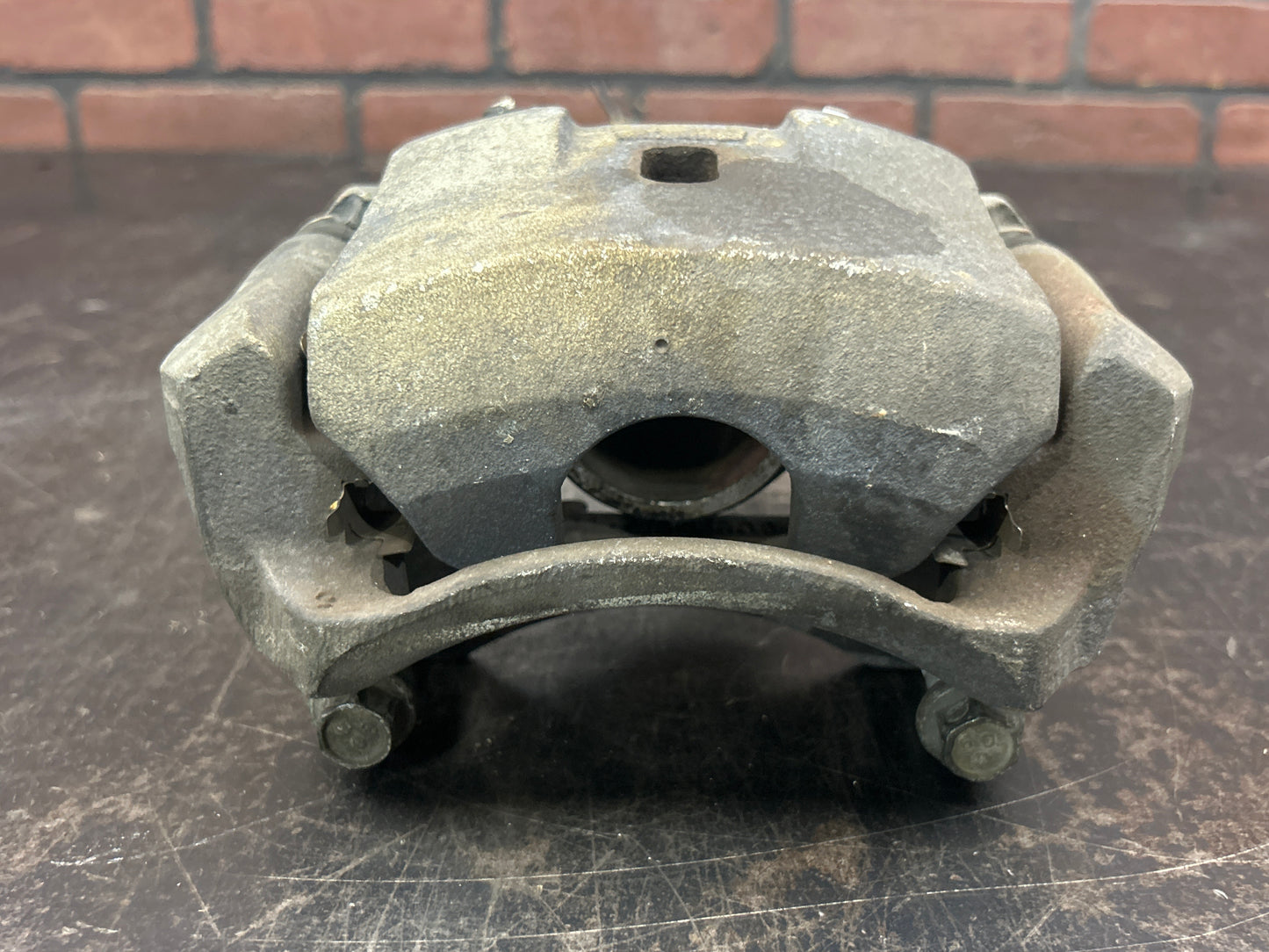 2006-2010 Pontiac Solstice Saturn Sky Front Left Side Brake Caliper Assembly OEM