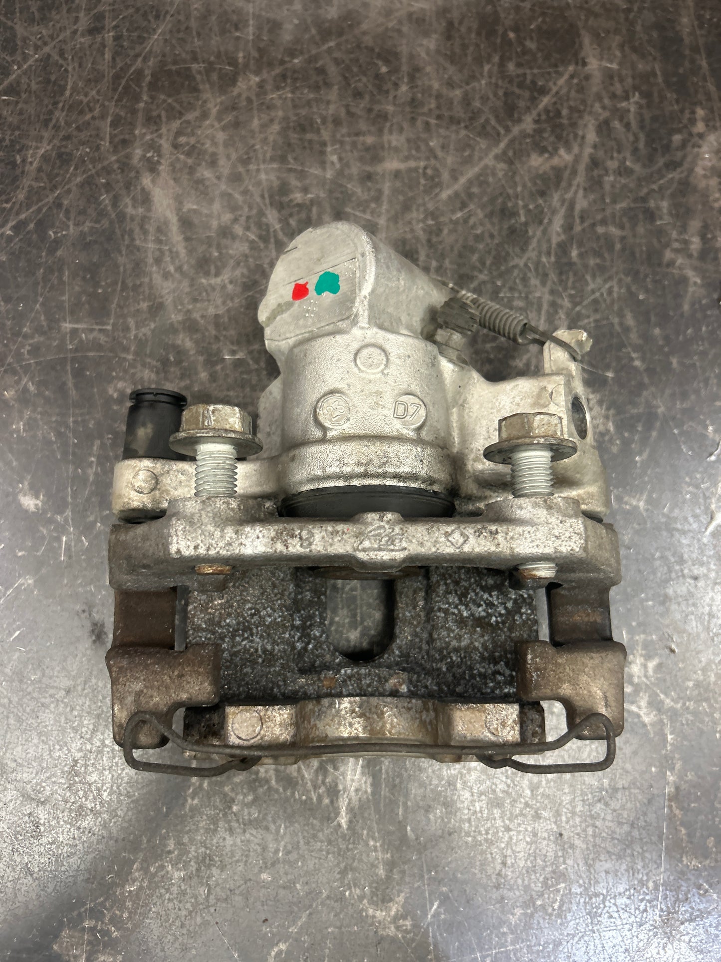 2006-2010 Pontiac Solstice/Saturn Sky Rear Right Side Brake Caliper OEM 15254647