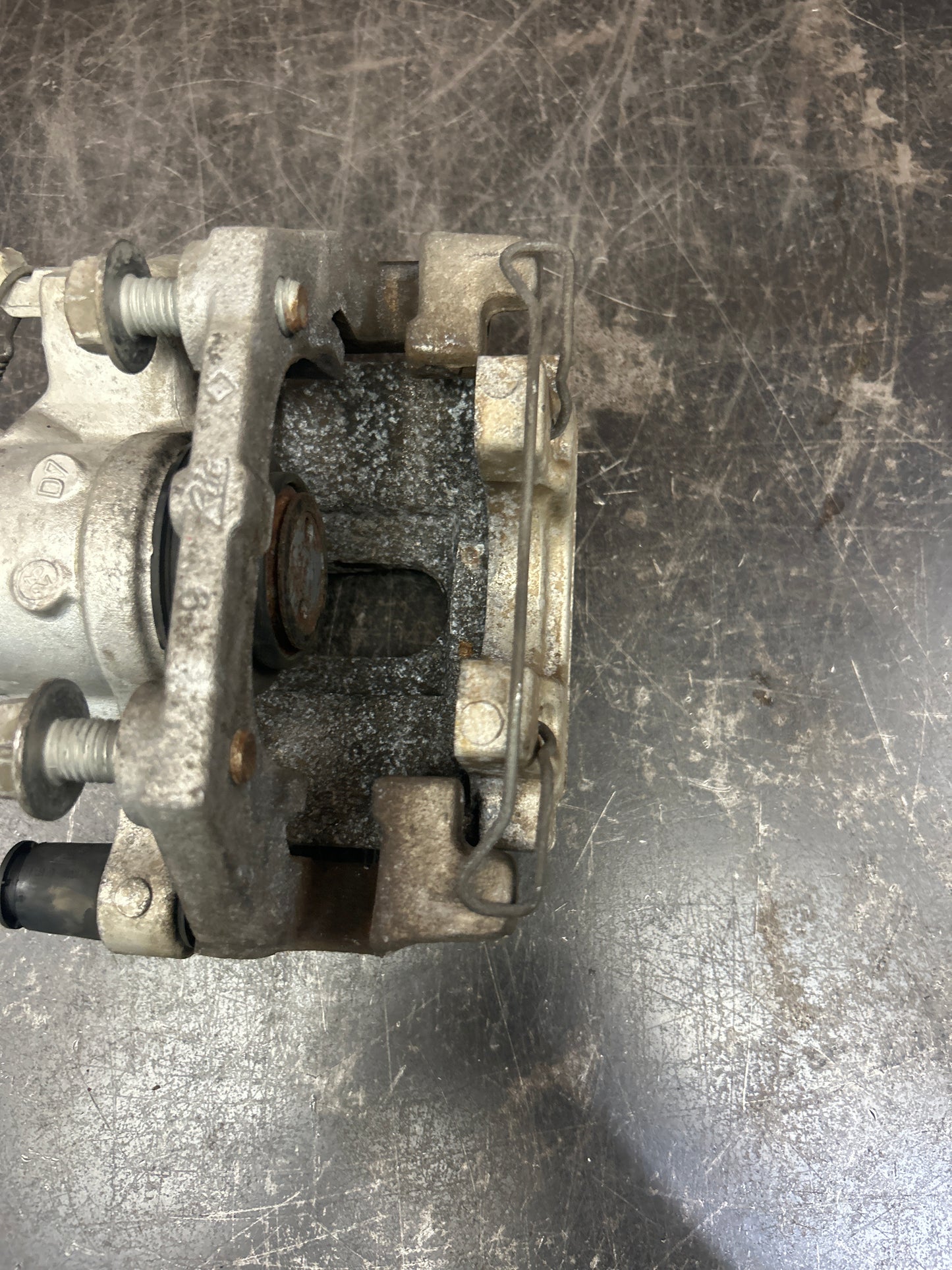 2006-2010 Pontiac Solstice/Saturn Sky Rear Right Side Brake Caliper OEM 15254647