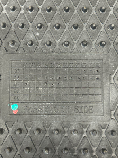 2007-2009 Pontiac Solstice GXP Interior Carpet Floor Mats OEM GM 15255131