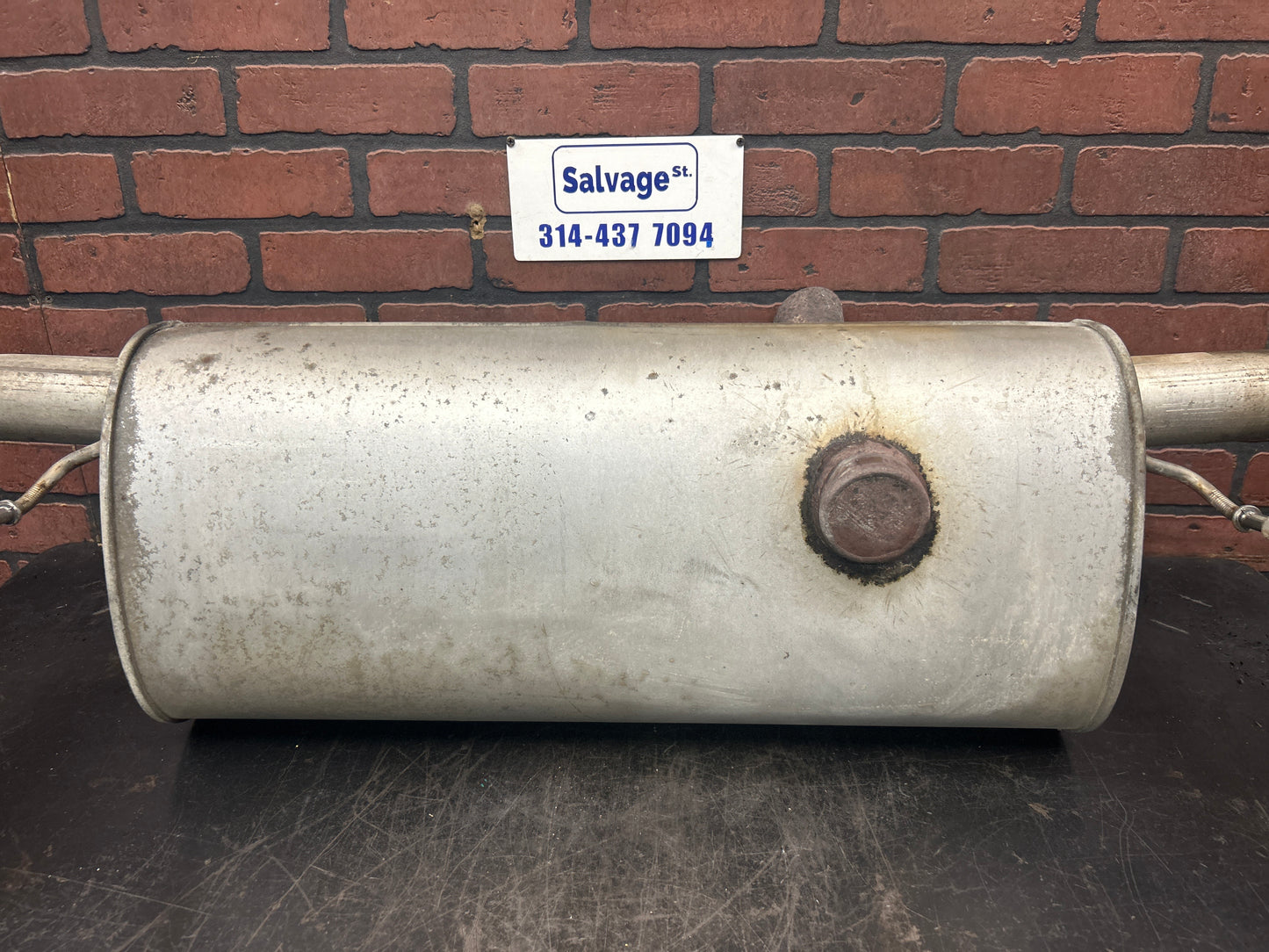 2007-2009 Pontiac Solstice GXP 2.0L Turbo Dual tip Exhaust Muffler OEM