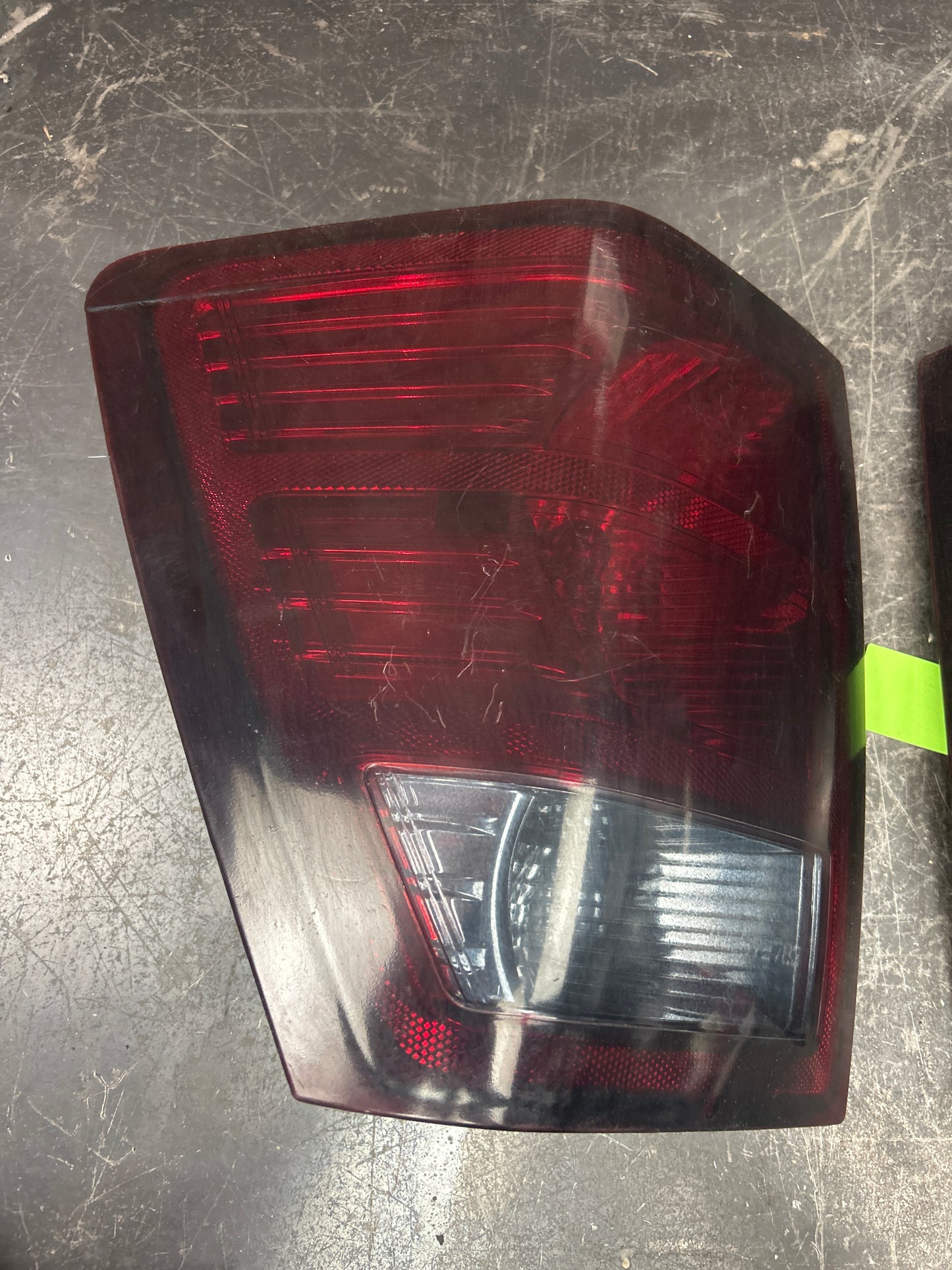 07 08 09 10 JEEP GRAND CHEROKEE REAR RIGHT LEFT TAIL LIGHT SET PAIR OEM