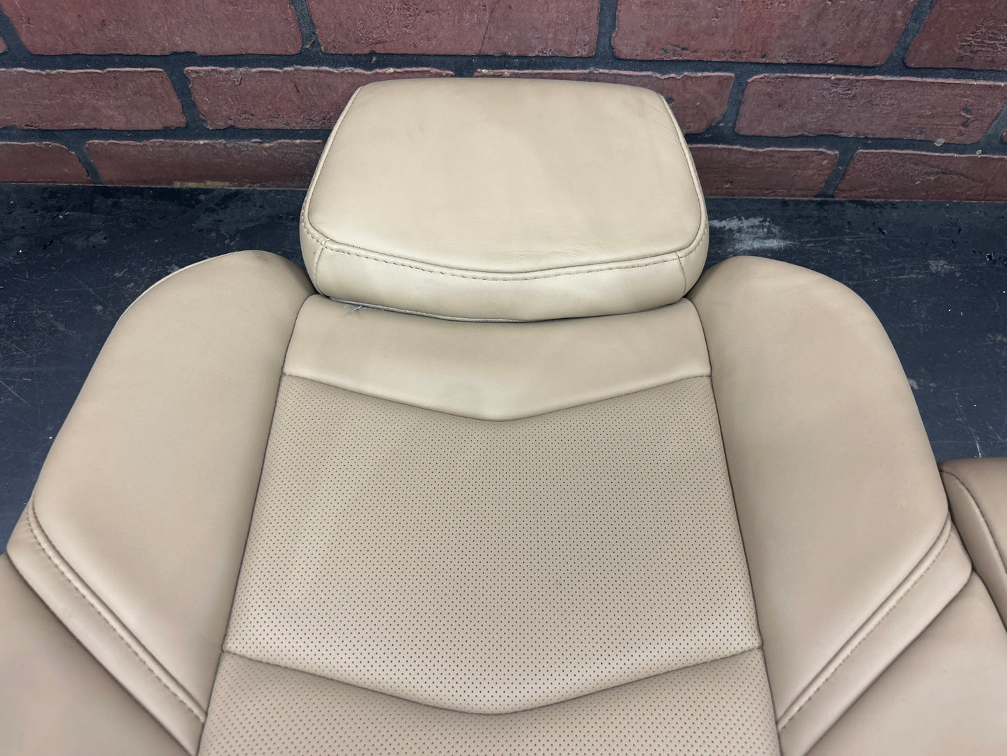 2018-2020 Escalade Platinum 2nd Row Passenger Seat Back Maple Sugar OEM