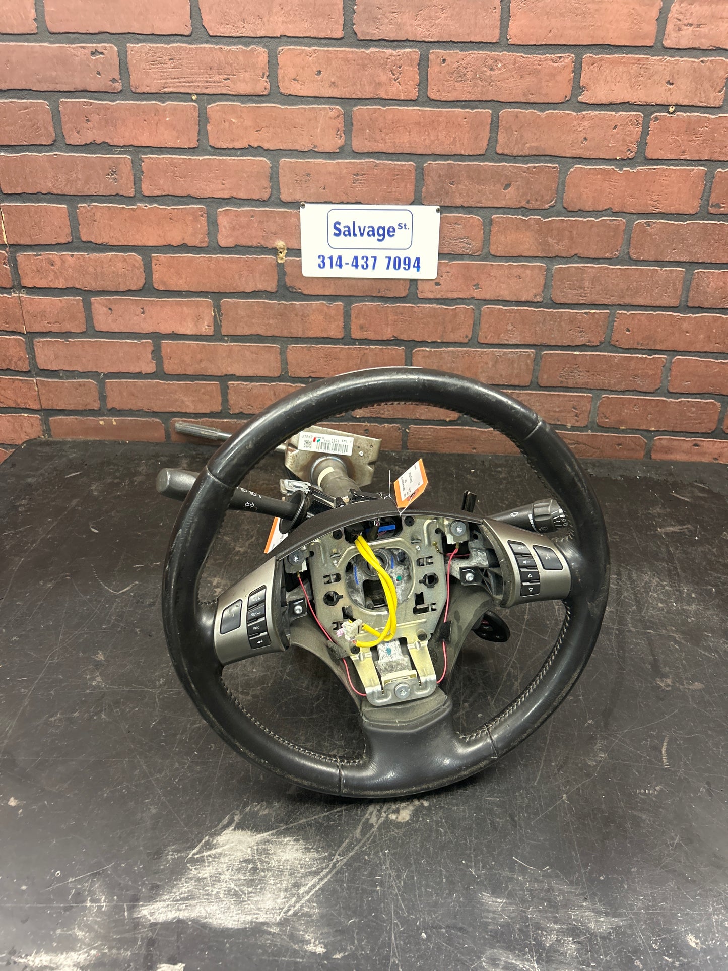 2006-2009 Pontiac Solstice Steering Wheel and Column W/ Cruise Controls Switches