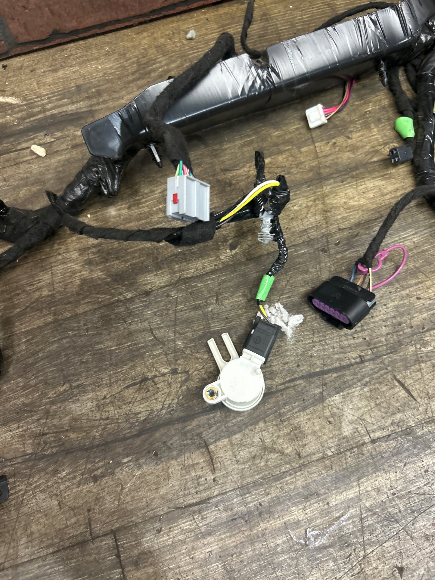 2007–2009 Pontiac Solstice GXP Turbo 2.0L Body Wiring Harness GM OEM 25867517