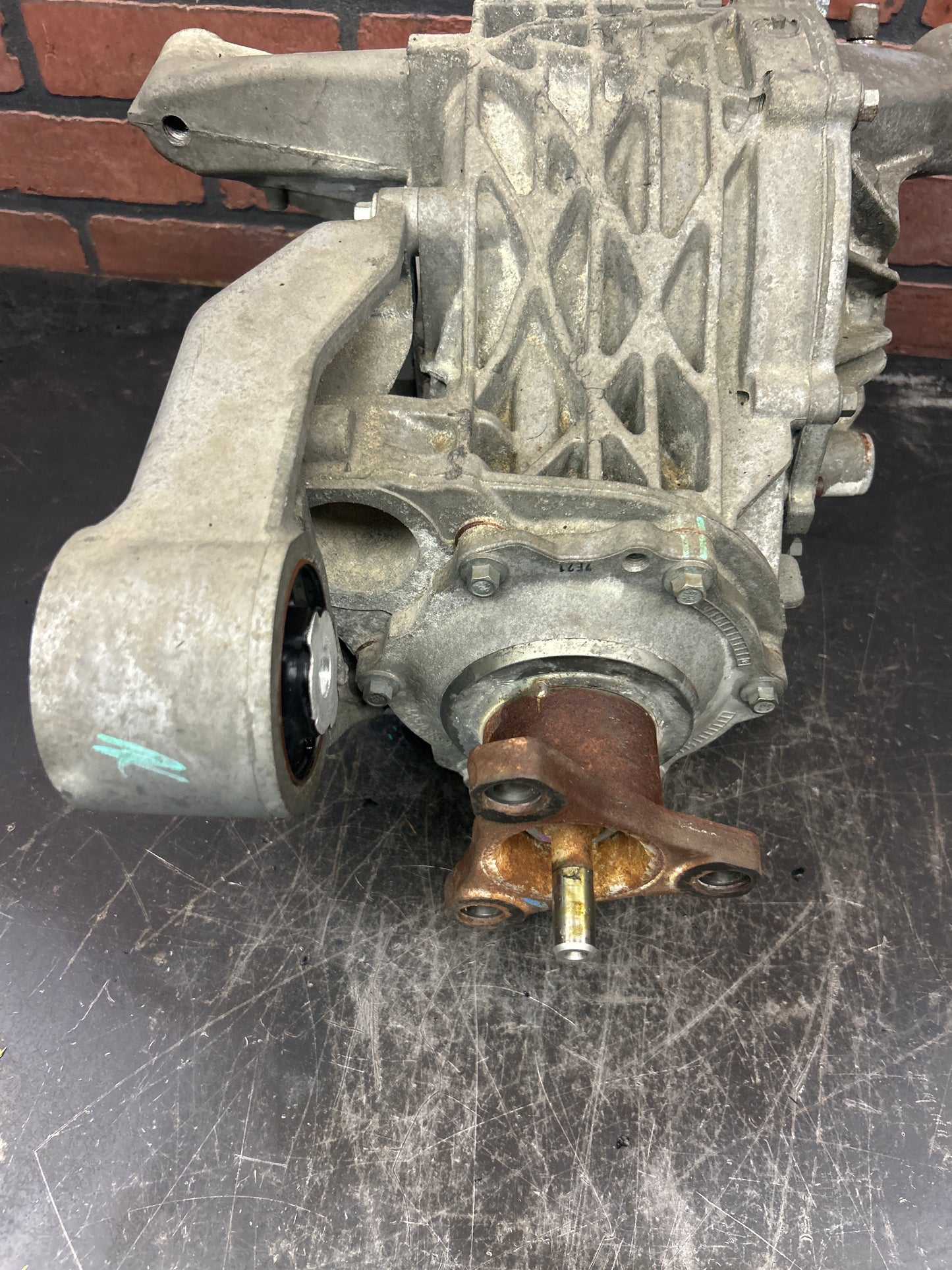 2006-2009 Pontiac Solstice GXP 2.0L Rear Differential Diff Automatic 3.73 OEM