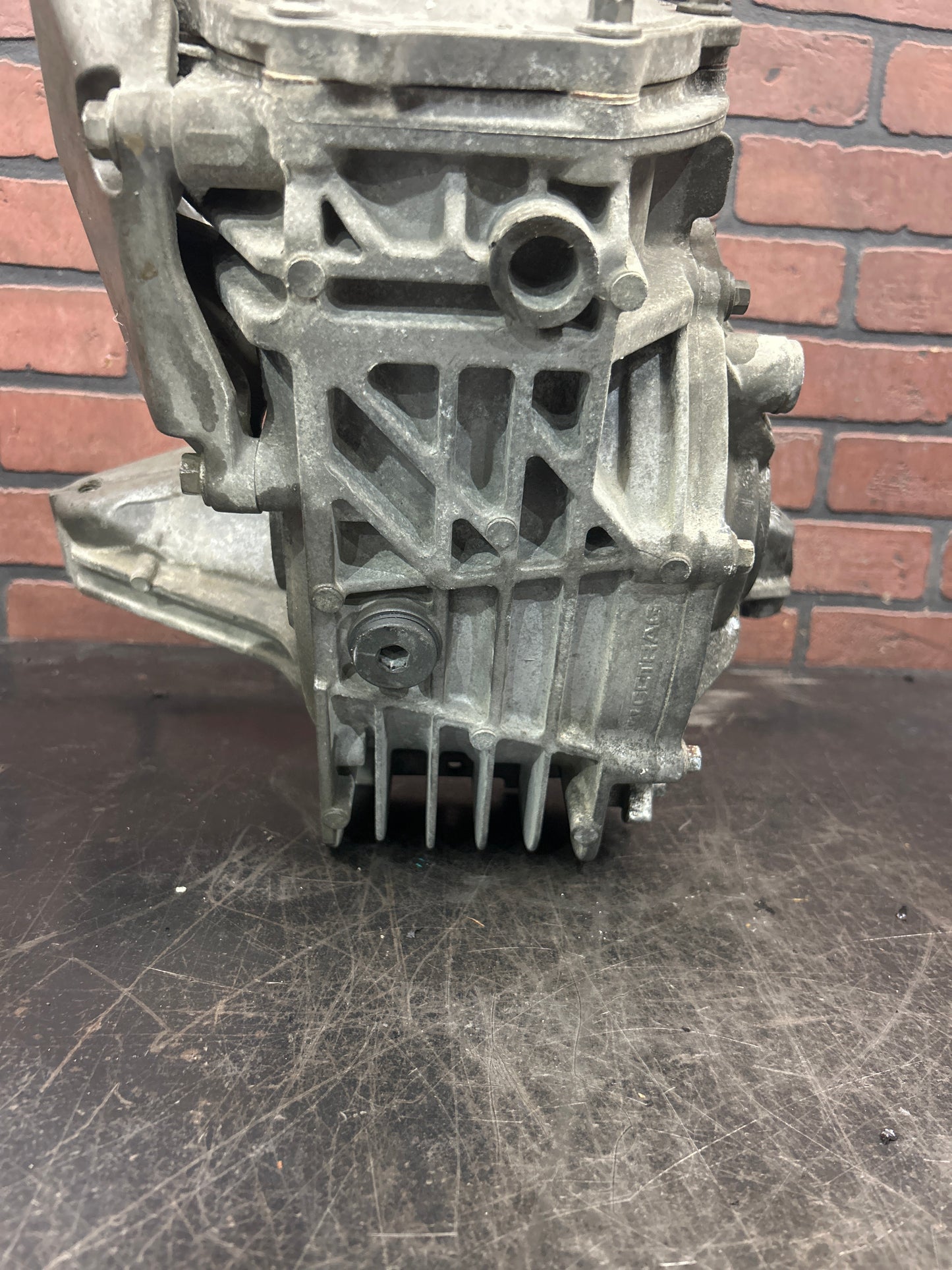 2006-2009 Pontiac Solstice GXP 2.0L Rear Differential Diff Automatic 3.73 OEM