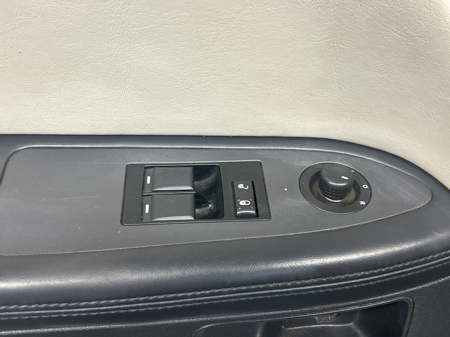 08-14 Dodge Challenger Front Driver Left Side Interior Door Trim Panel White OEM