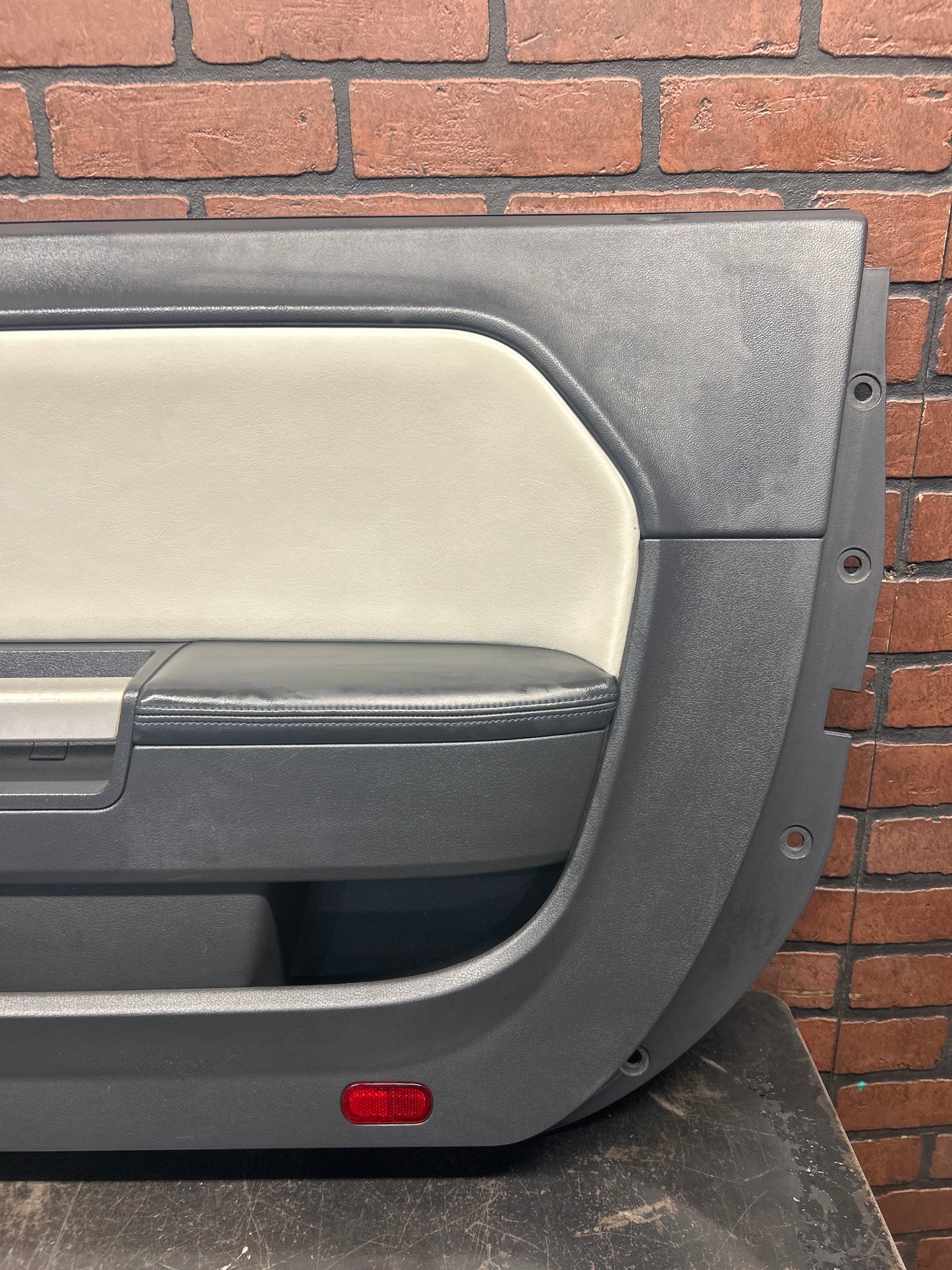 08-14 Dodge Challenger Front Passenger right Side Interior Door Trim Panel White