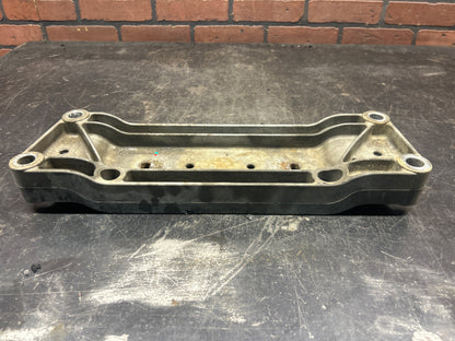 09-23 DODGE CHALLENGER SRT MANUAL TRANSMISSION CROSS MEMBER BRACKET