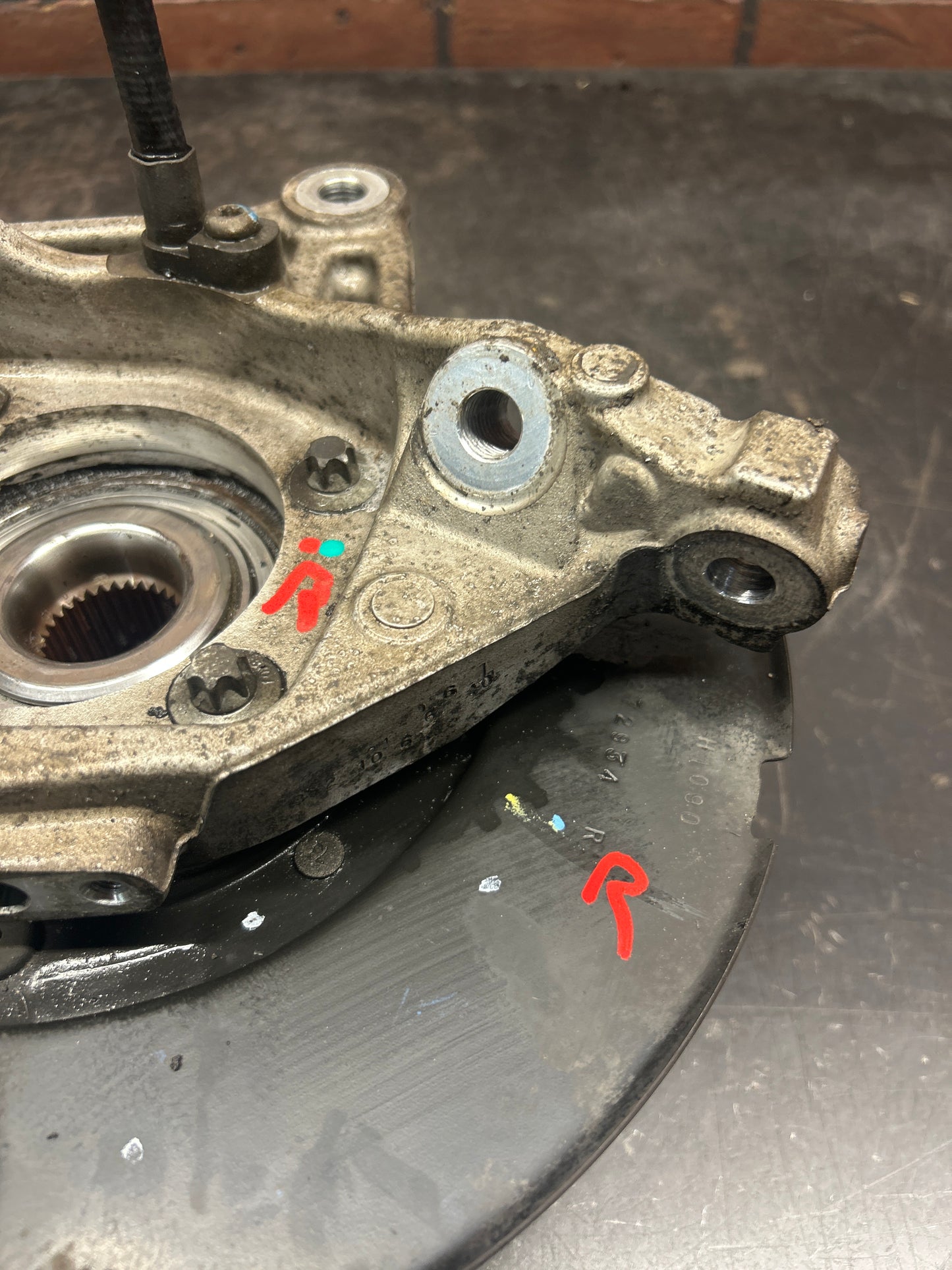 2011-2023 Dodge SRT Challenger/Charger Right Passenger Rear Spindle Knuckle Hub