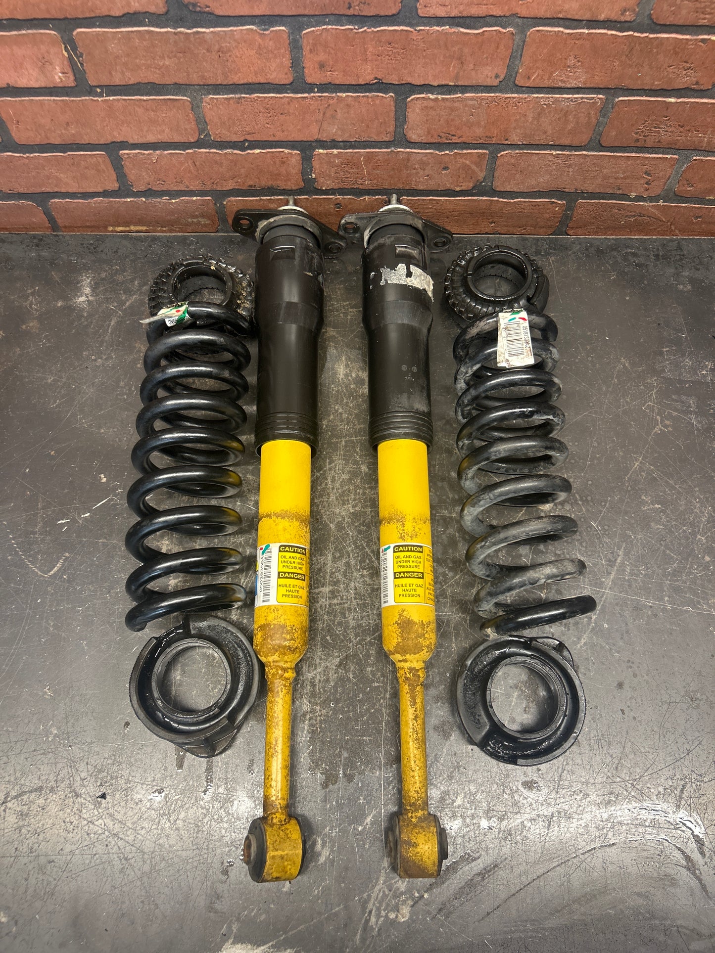 2011-2023 Charger/Challenger/300 OEM Bilstein Rear Shock Absorber Strut Set OEM