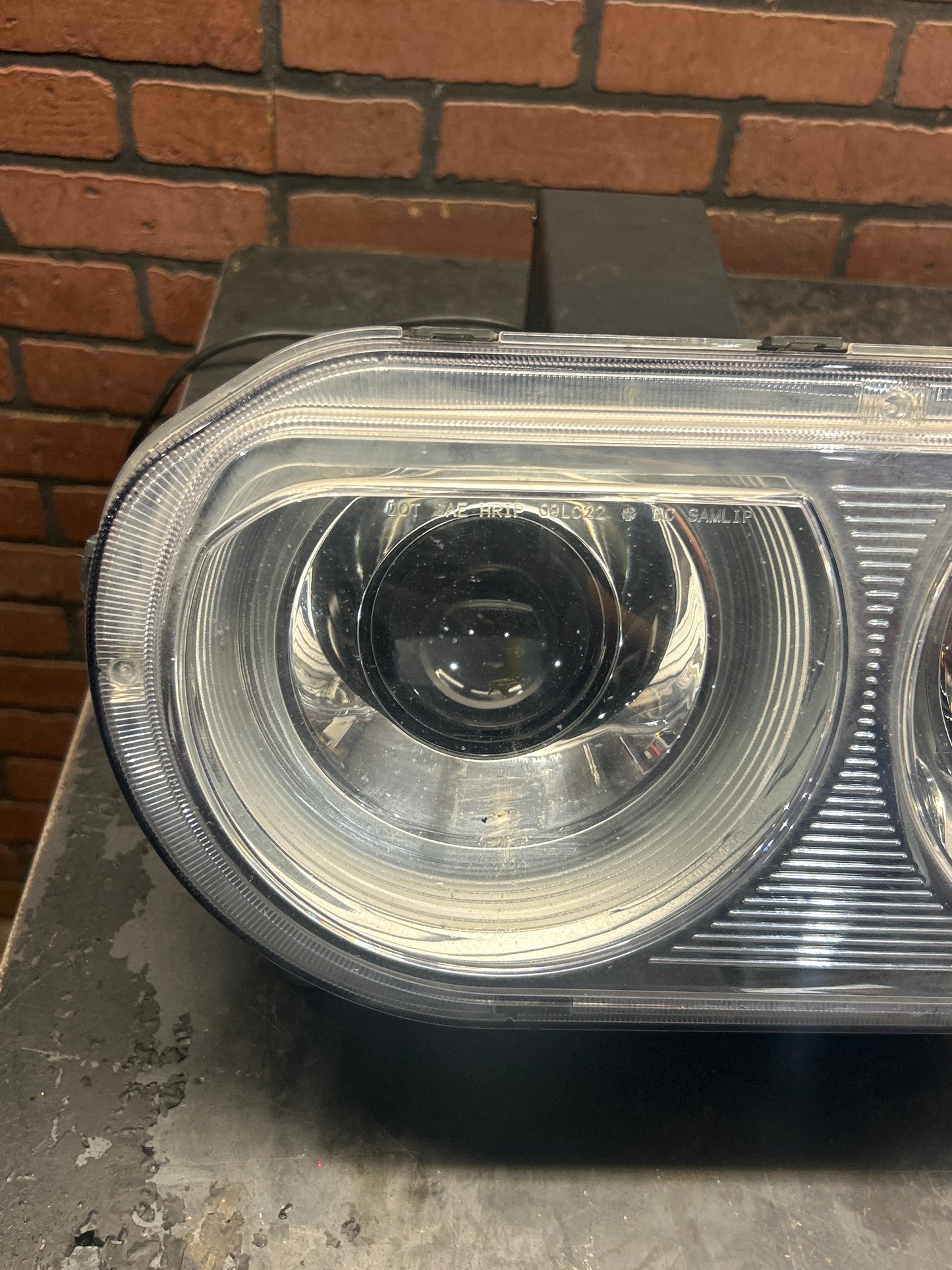 2008-2014 Dodge Challenger HID Left Side Headlight Assembly OEM 05028779AB