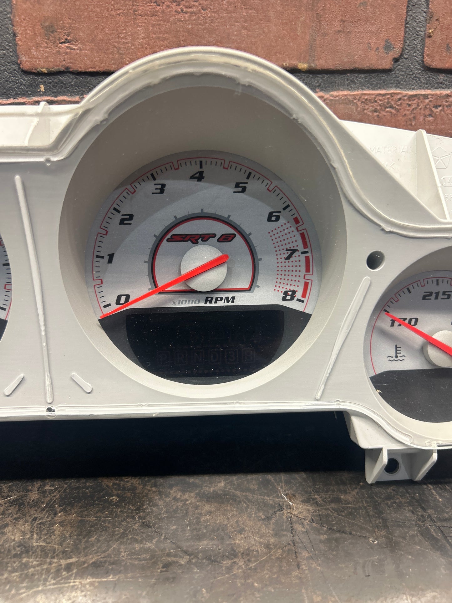 O5-13 Dodge Challenger/Charger SRT8 Speedometer Instrument Cluster 04837928AA