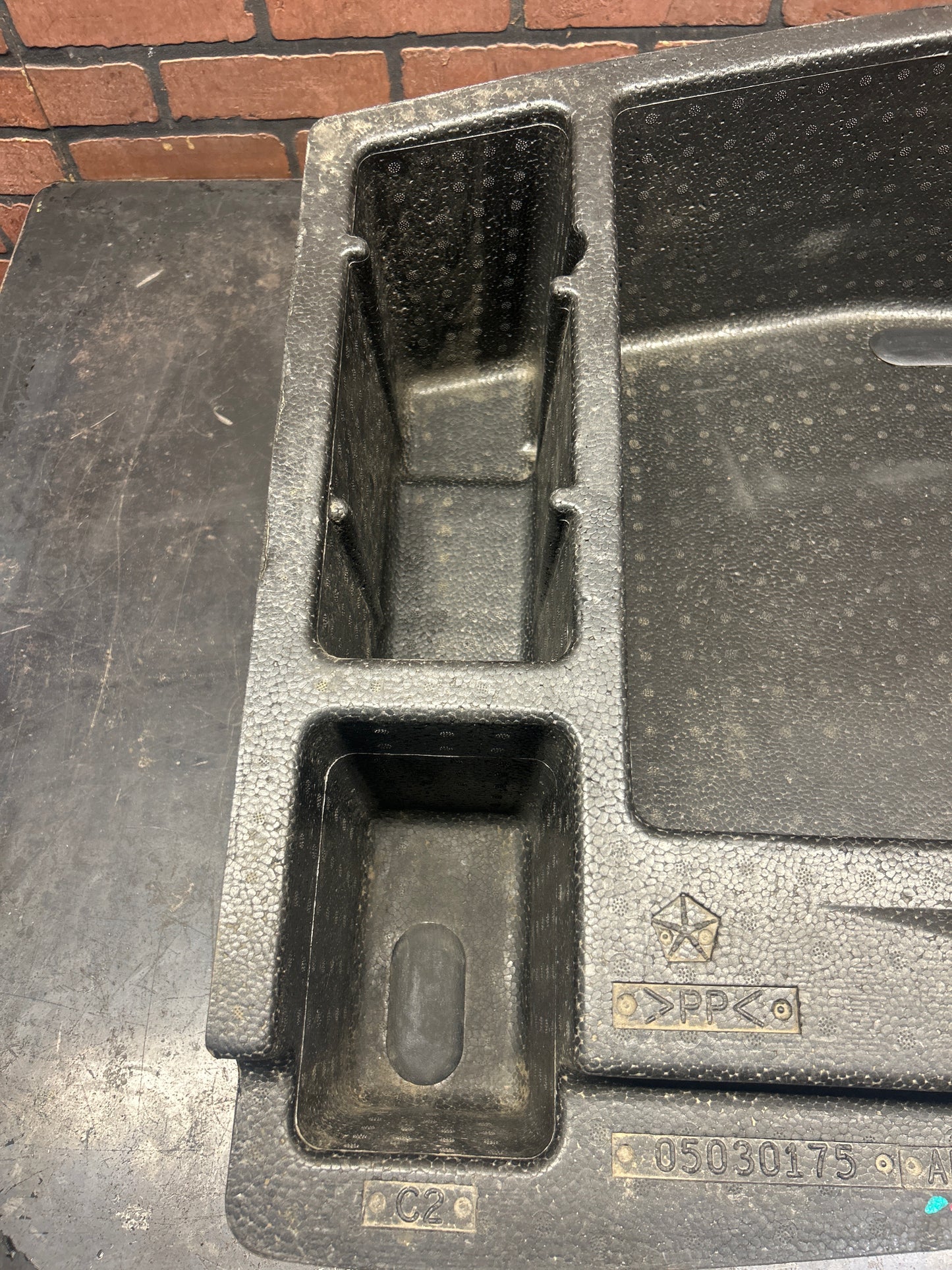 06-23 CHALLENGER CHARGER OEM TRUNK CARGO STORAGE TRAY FLOOR FOAM SUPPORT